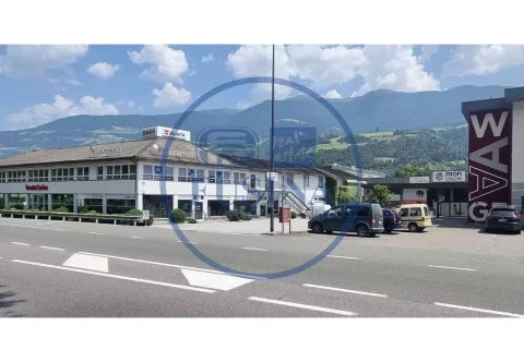 Negozio---Locale-commerciale-in-affitto---Bressanone-7