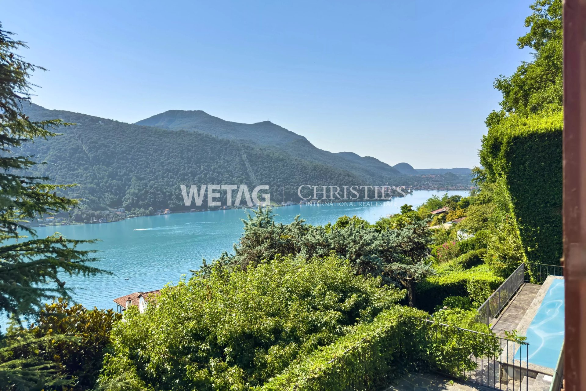 4 Bedroom Villa/Townhouse's Image 11