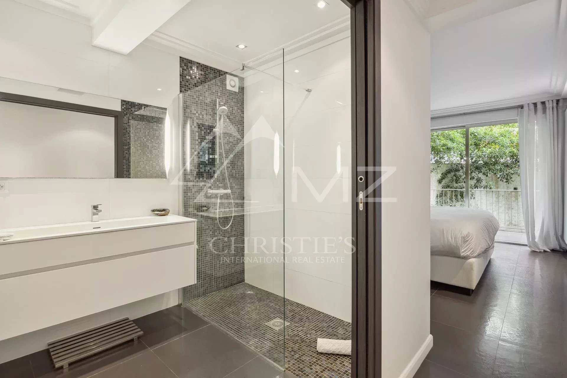 2 Bedroom Apartment/Flat's Image 9