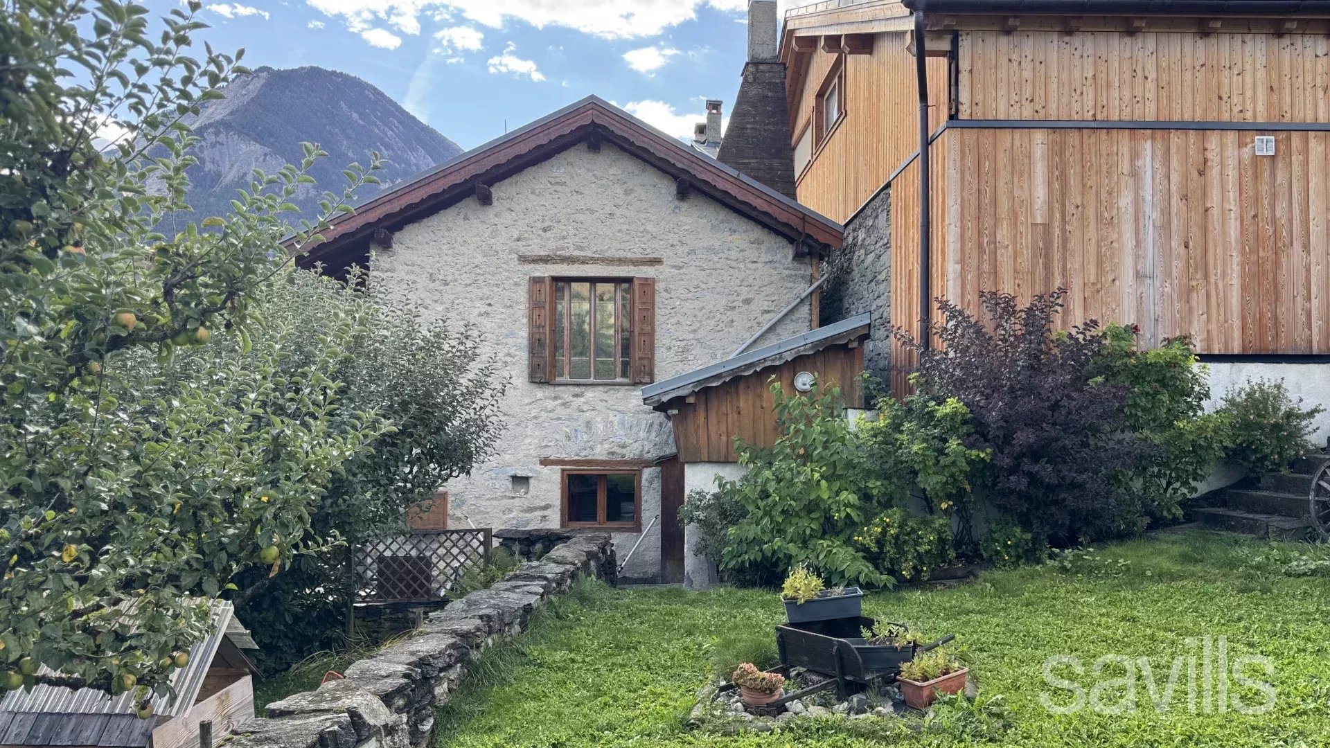 Village house with garden in Courchevel