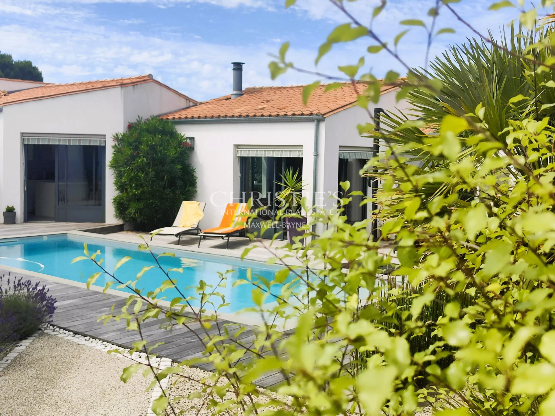 4 Bedroom Villa/Townhouse's Image 8