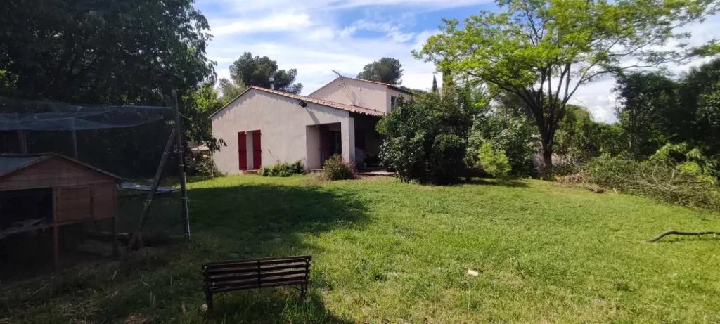 Charmante maison familiale avec jardin et dépendance