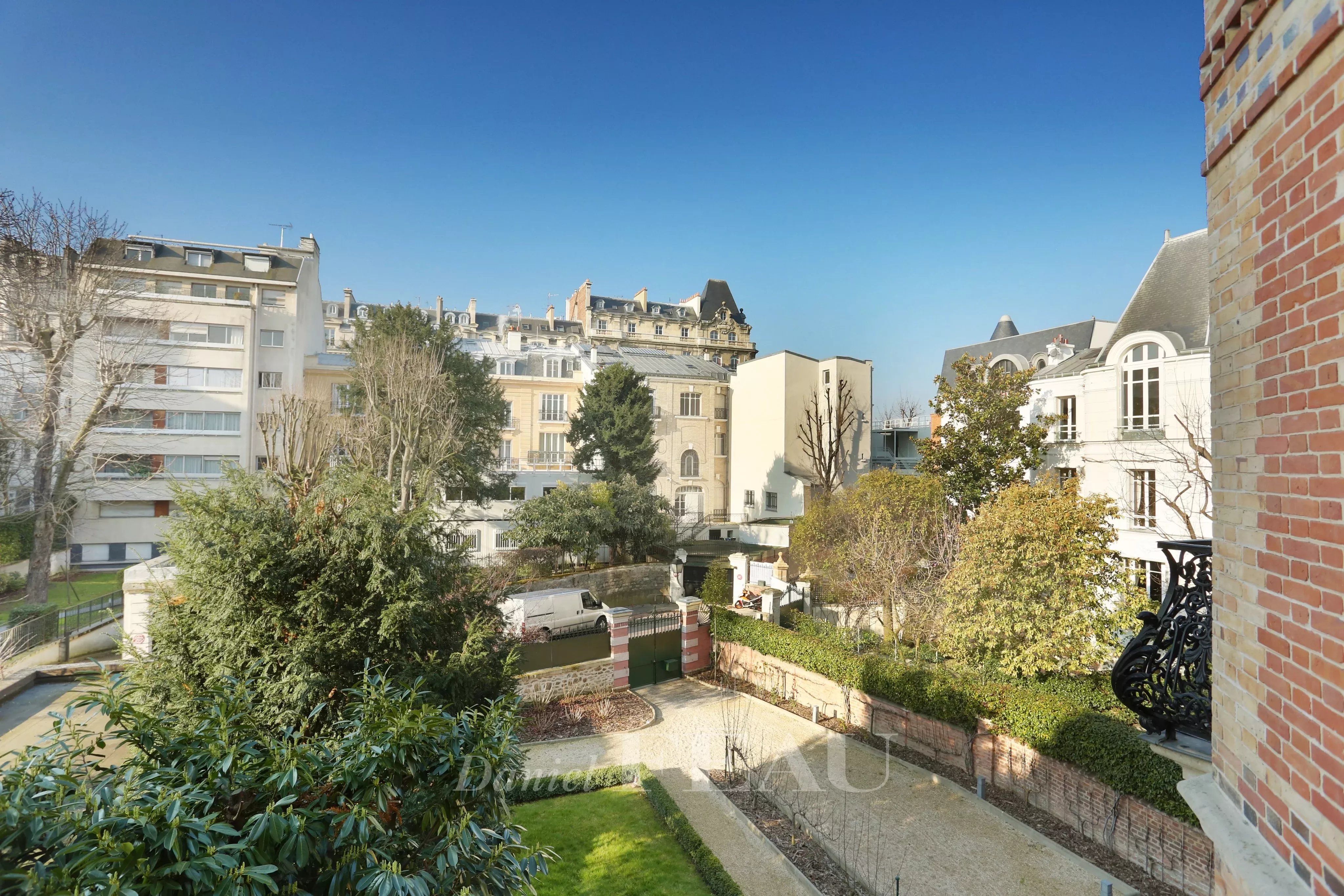 Location Appartement Paris 16ème
