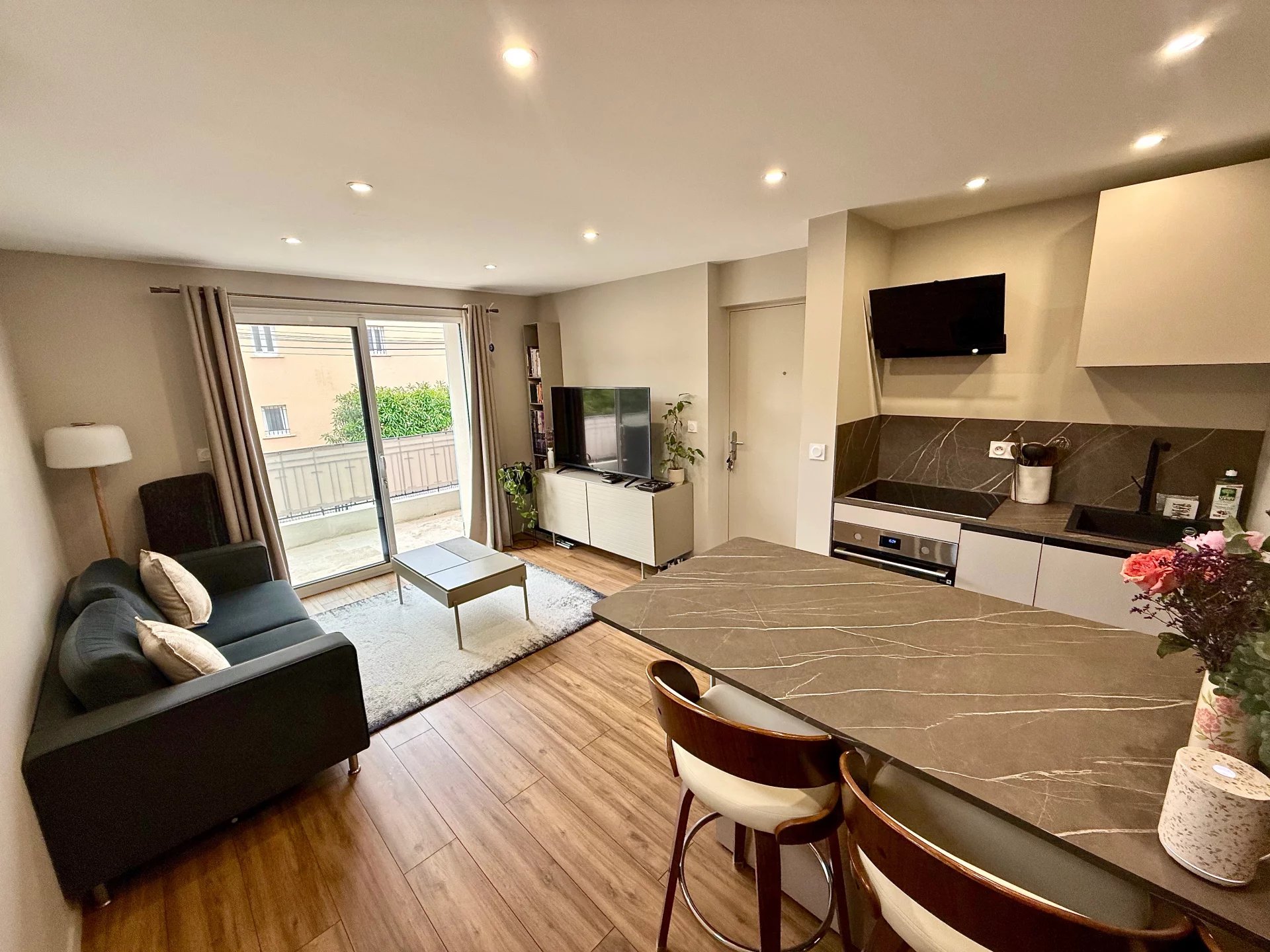 Sale Apartment Cagnes-sur-Mer Béal