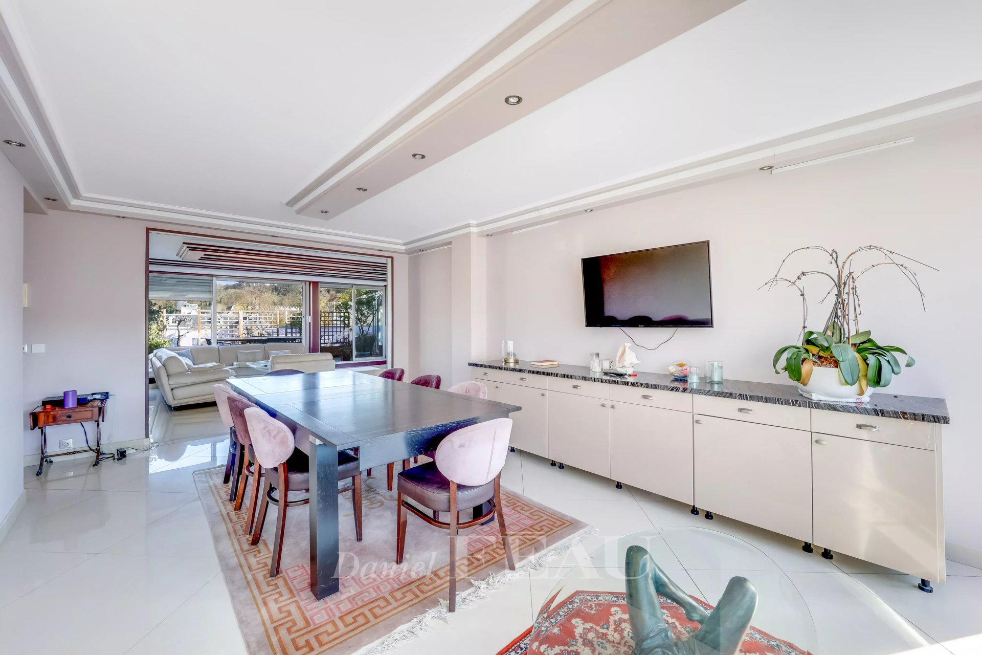 5 Bedroom Apartment/Flat's Image 4