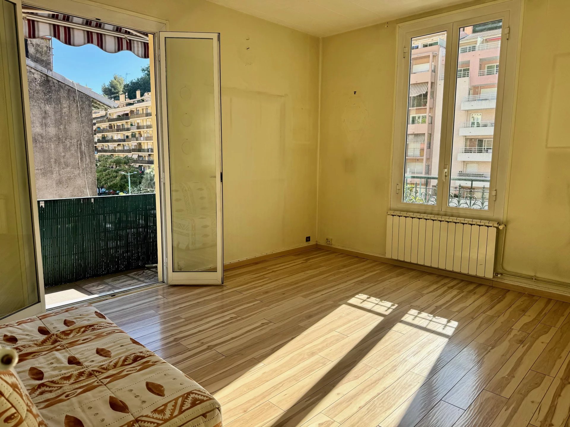 3 PIECES PROCHE CENTRE VILLE MENTON