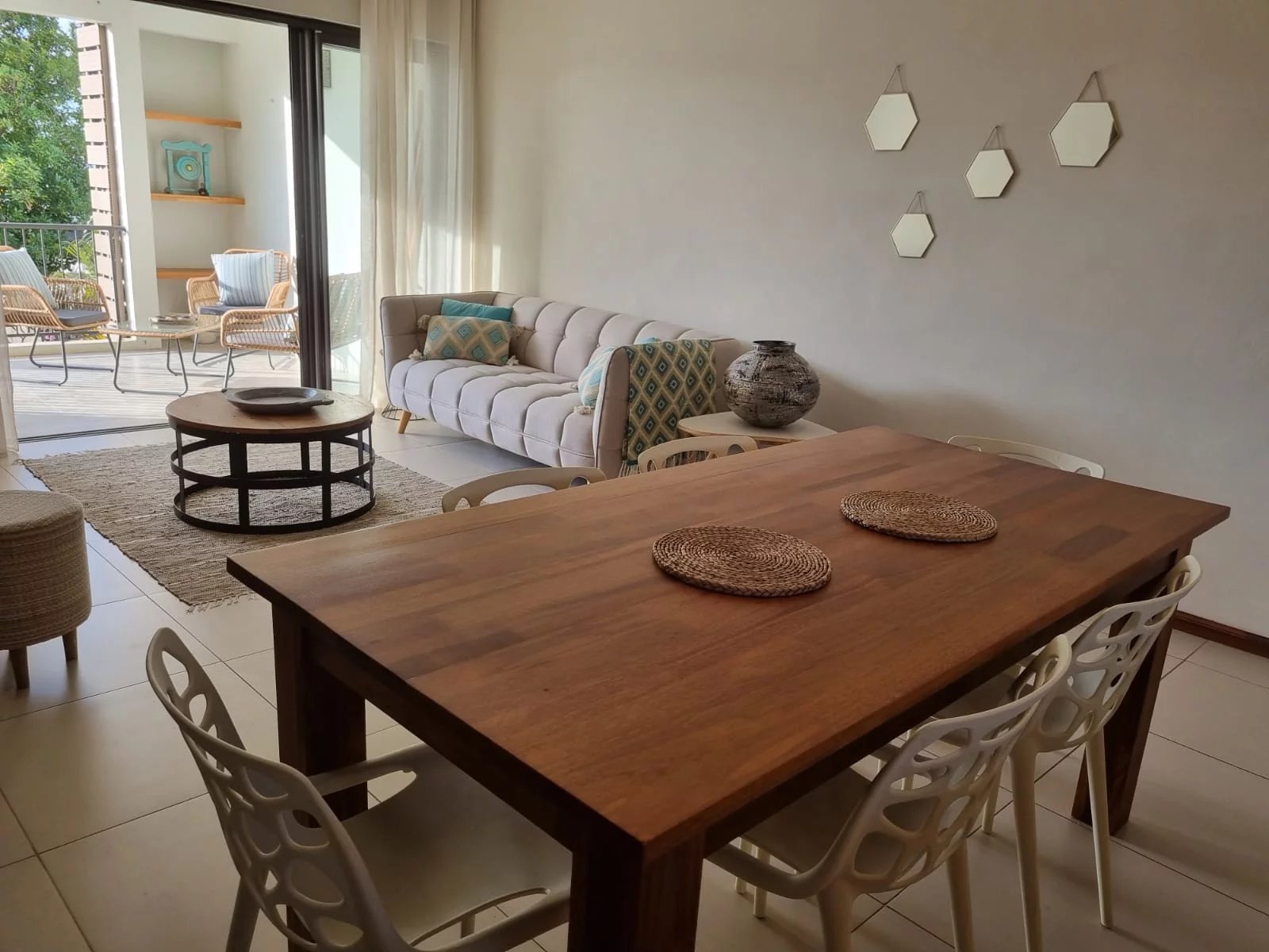 Apartment for Rent in Pereybere - Comfortable and Convenient Living