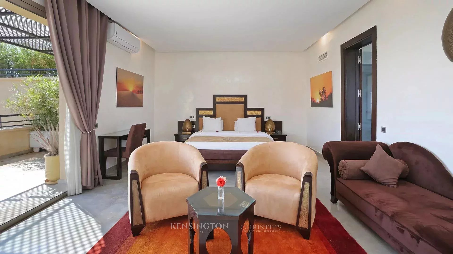 6 Bedroom Villa/Townhouse's Image 34