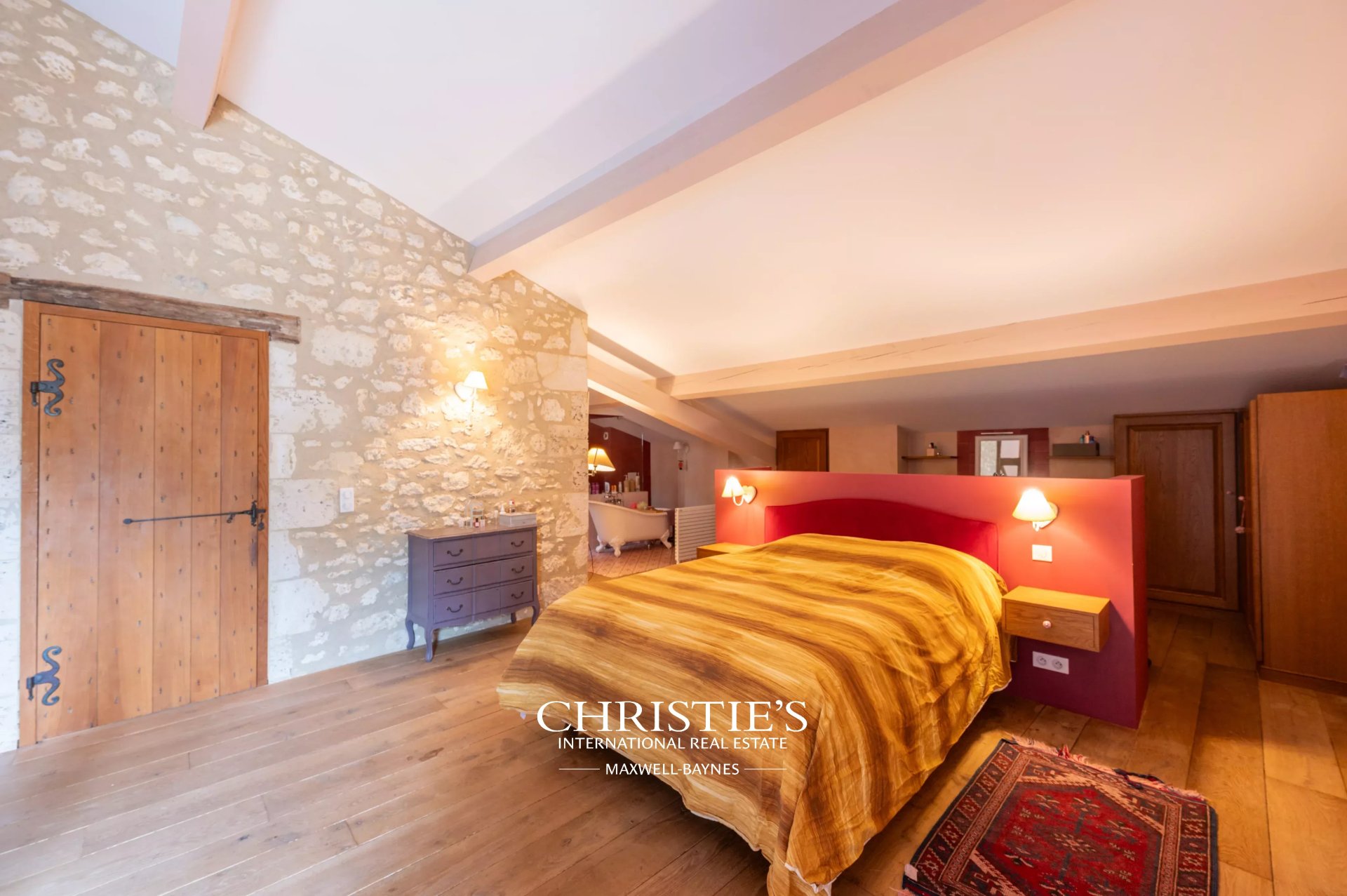 11 Bedroom Villa/Townhouse's Image 13