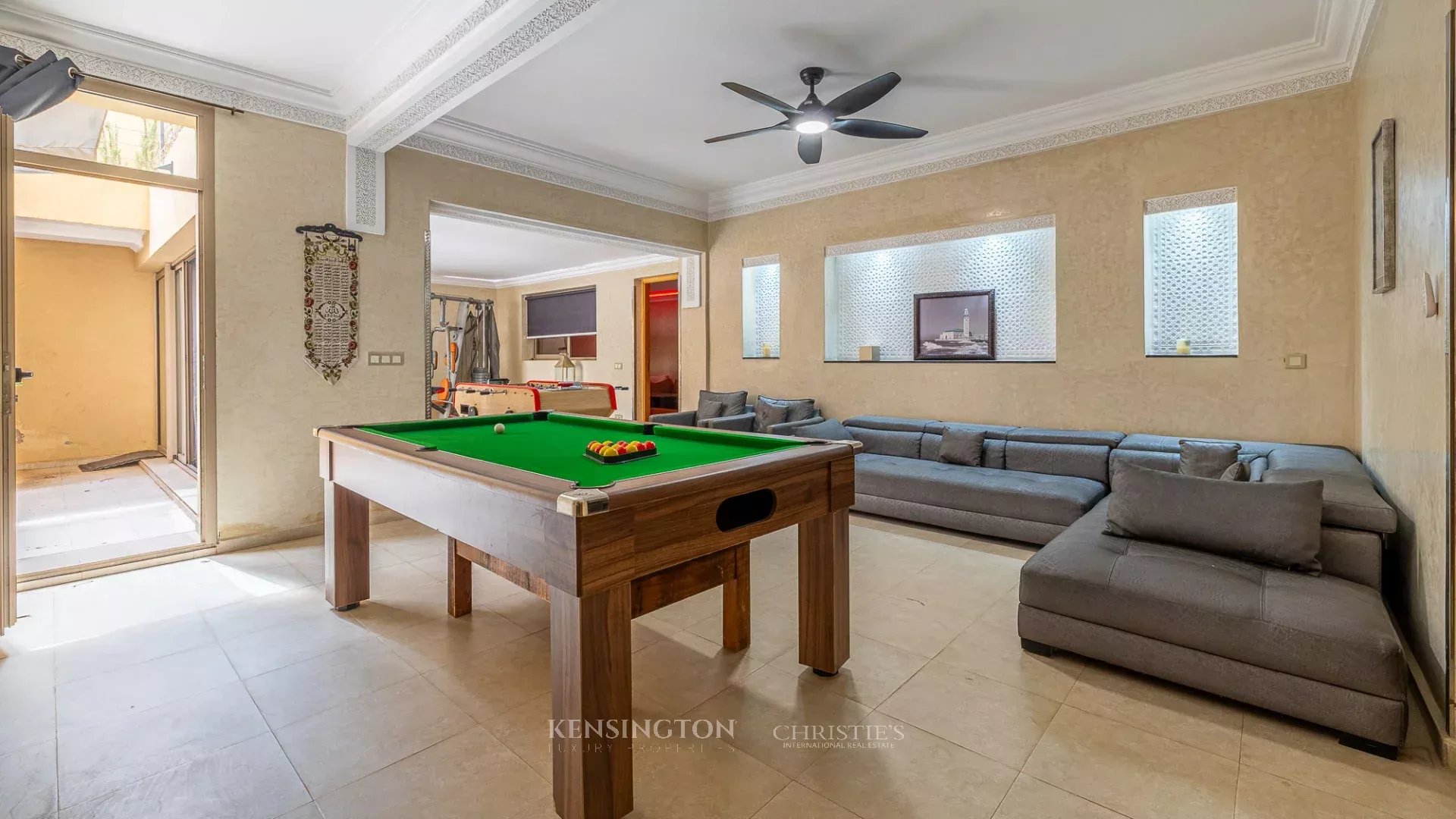 9 Bedroom Villa/Townhouse's Image 20