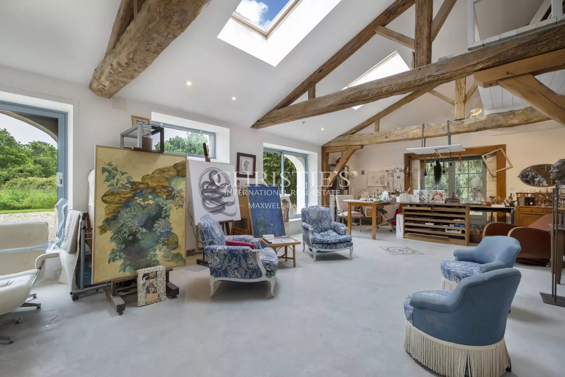 9 Bedroom Villa/Townhouse's Image 27