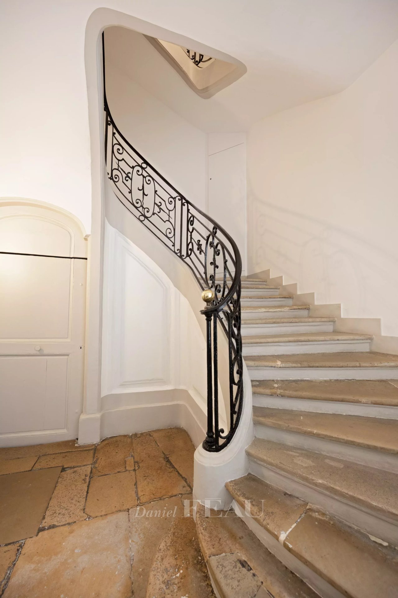 2 Bedroom Apartment/Flat's Image 8