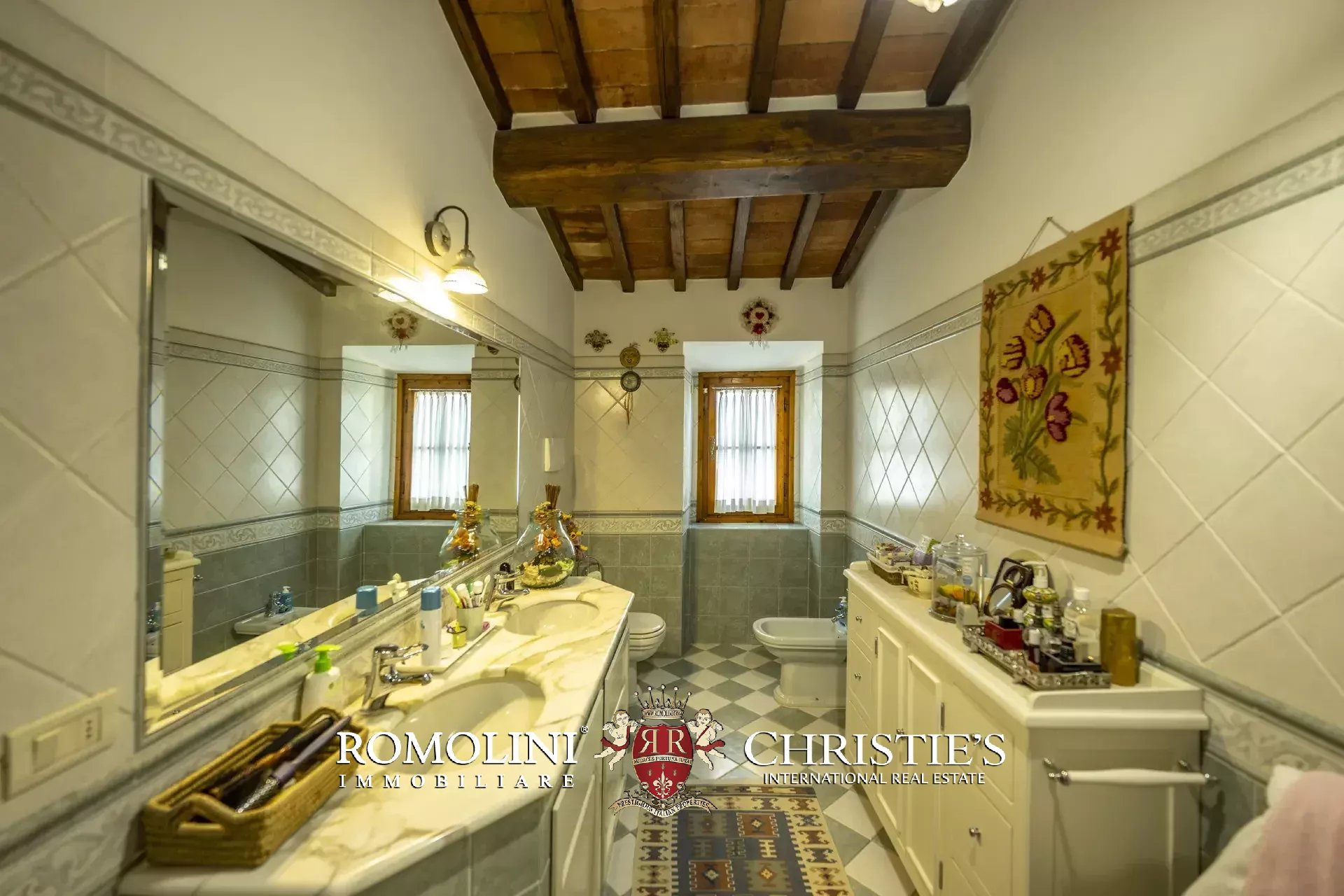 4 Bedroom Villa/Townhouse's Image 32