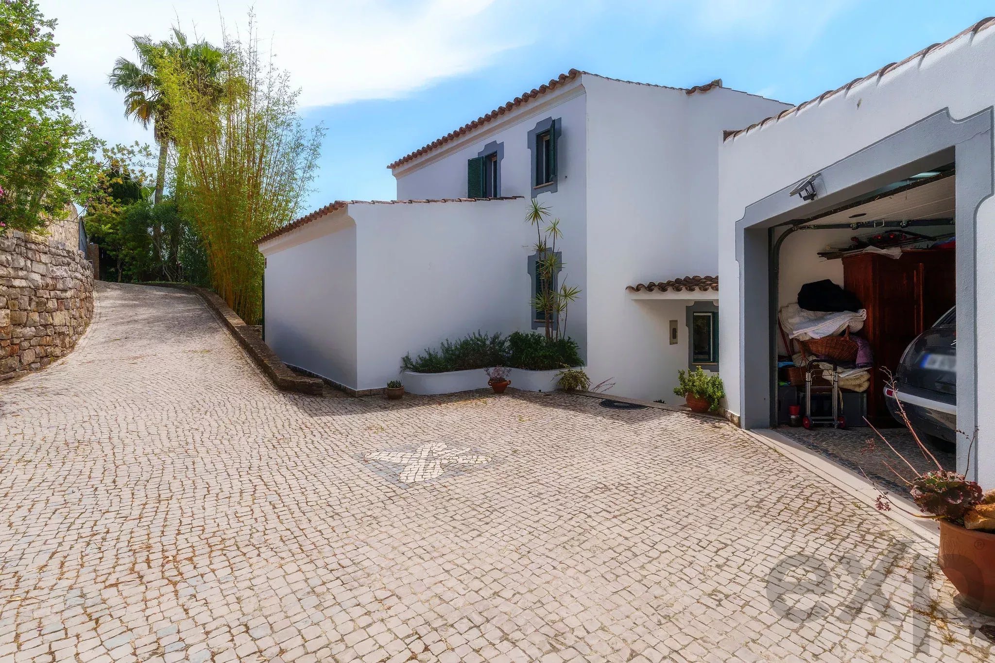Exceptional hilltop villa with panoramic sea and countryside views 86991734 image 6
