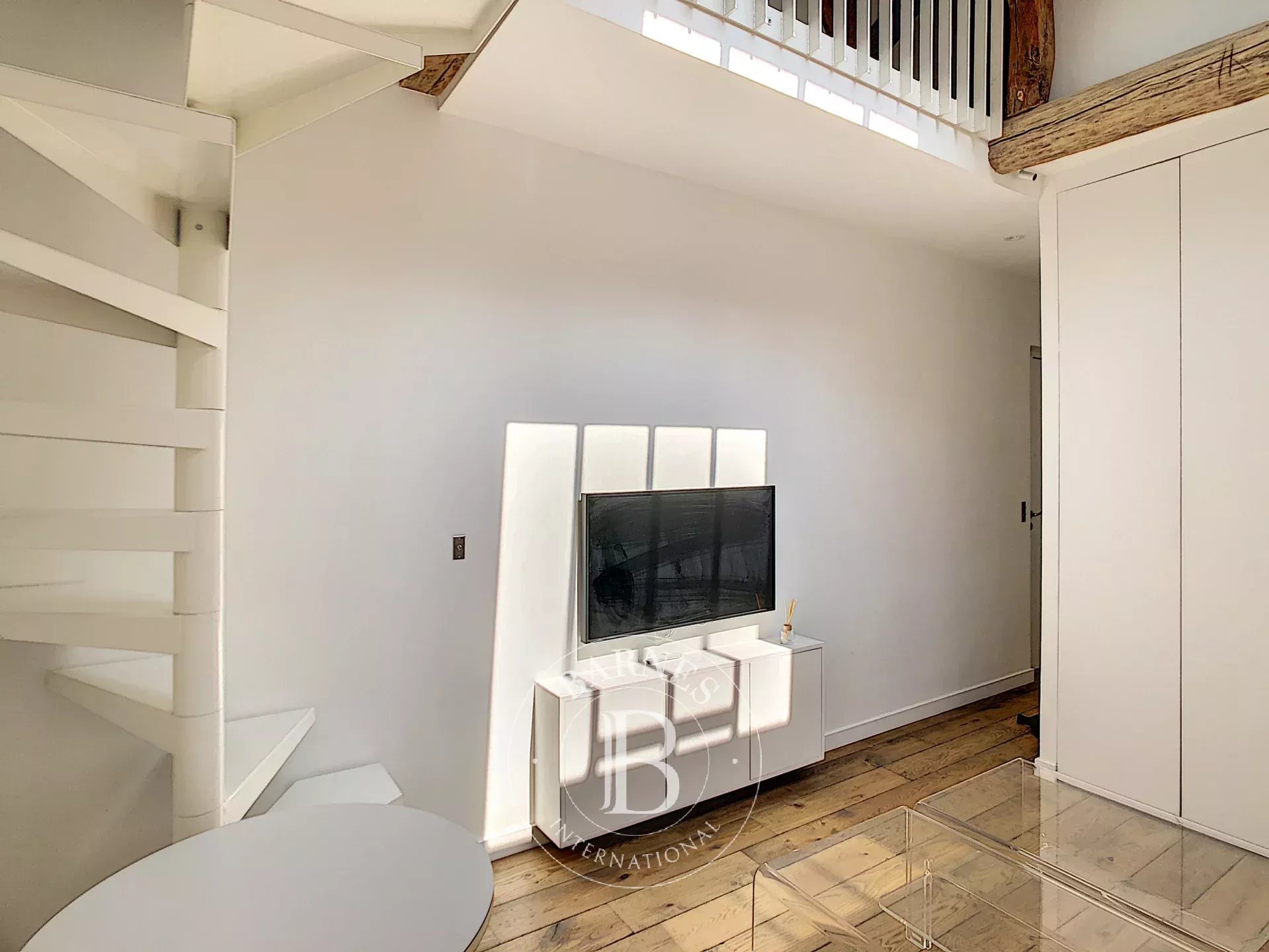 Daire Paris 16ème - picture 10