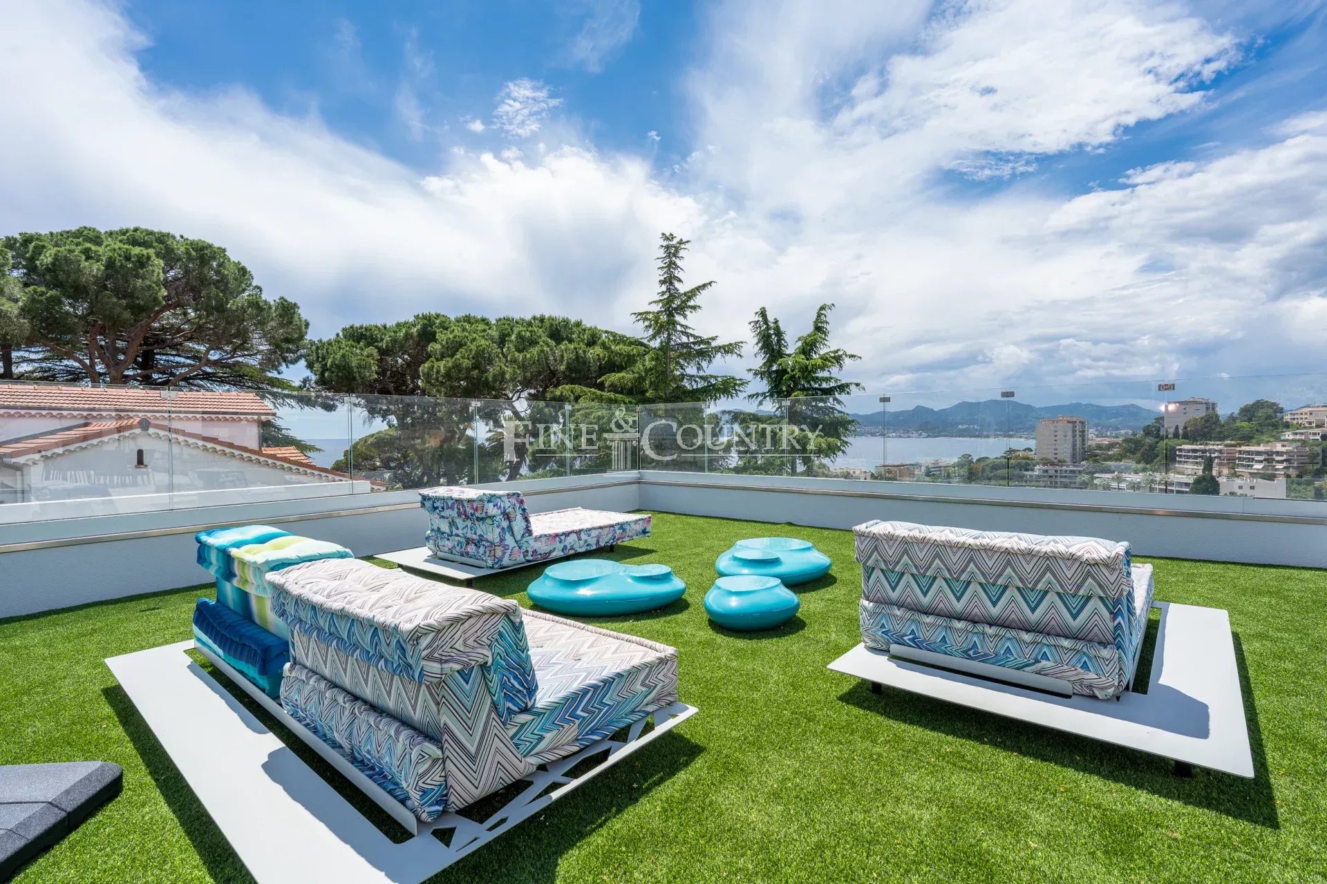 Photo of Villa for sale Cannes with sea view