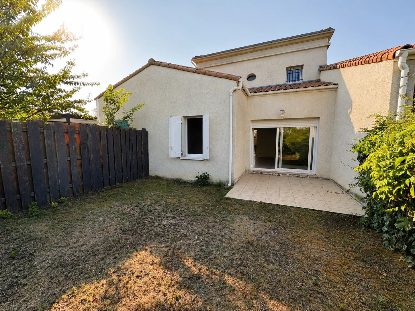 Maison avec jardin proche plages et commerces