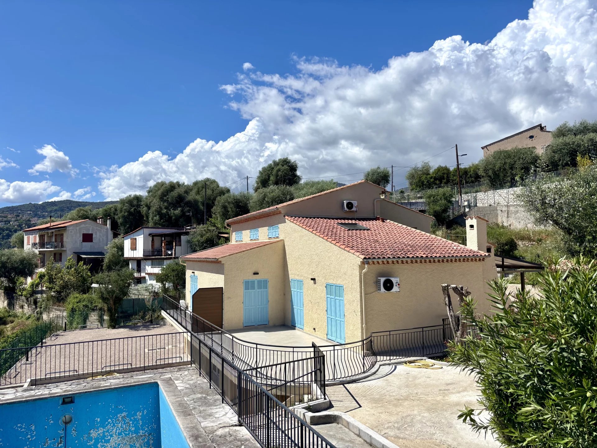 Agence immobilière de 