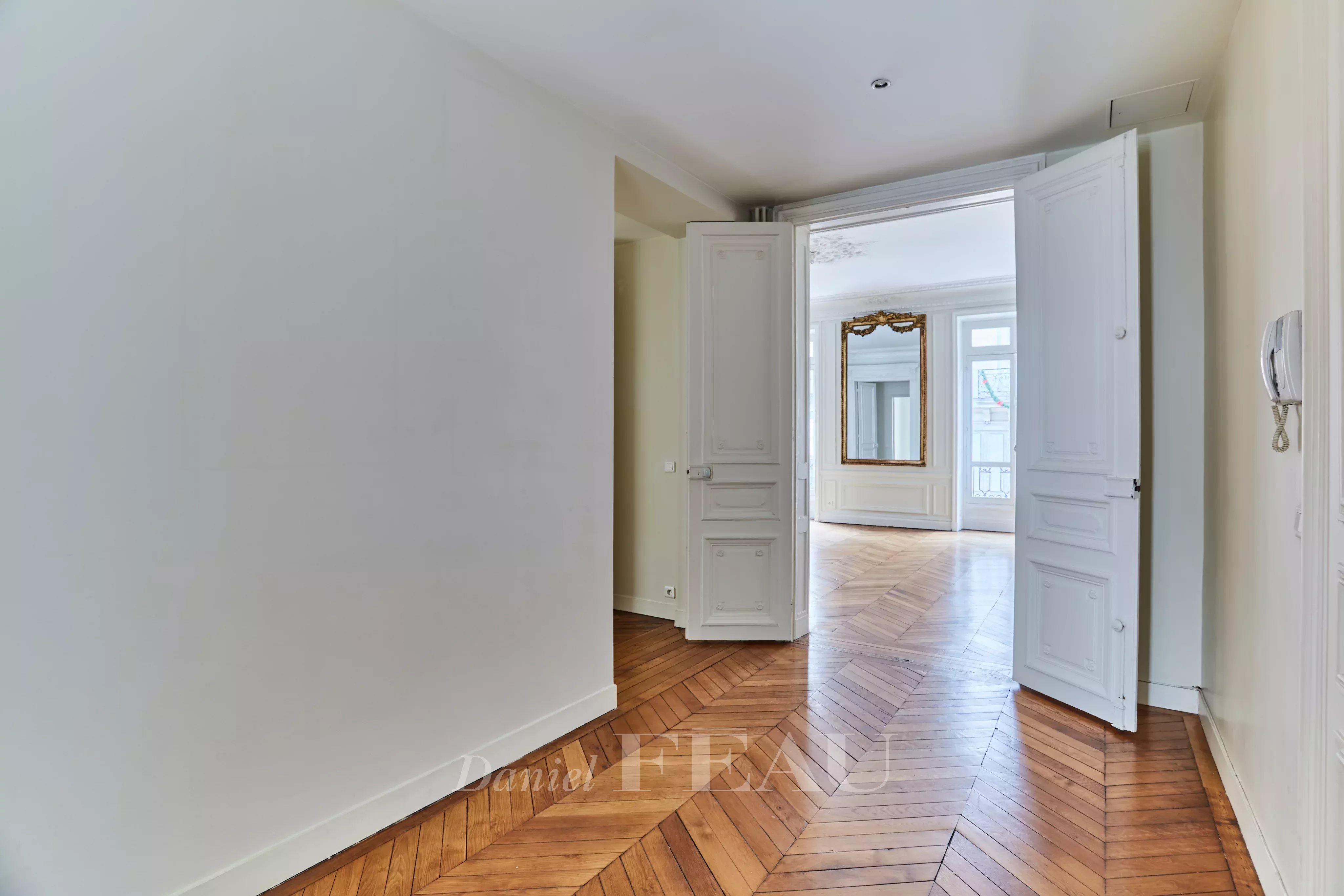 Rental Apartment Paris 8th