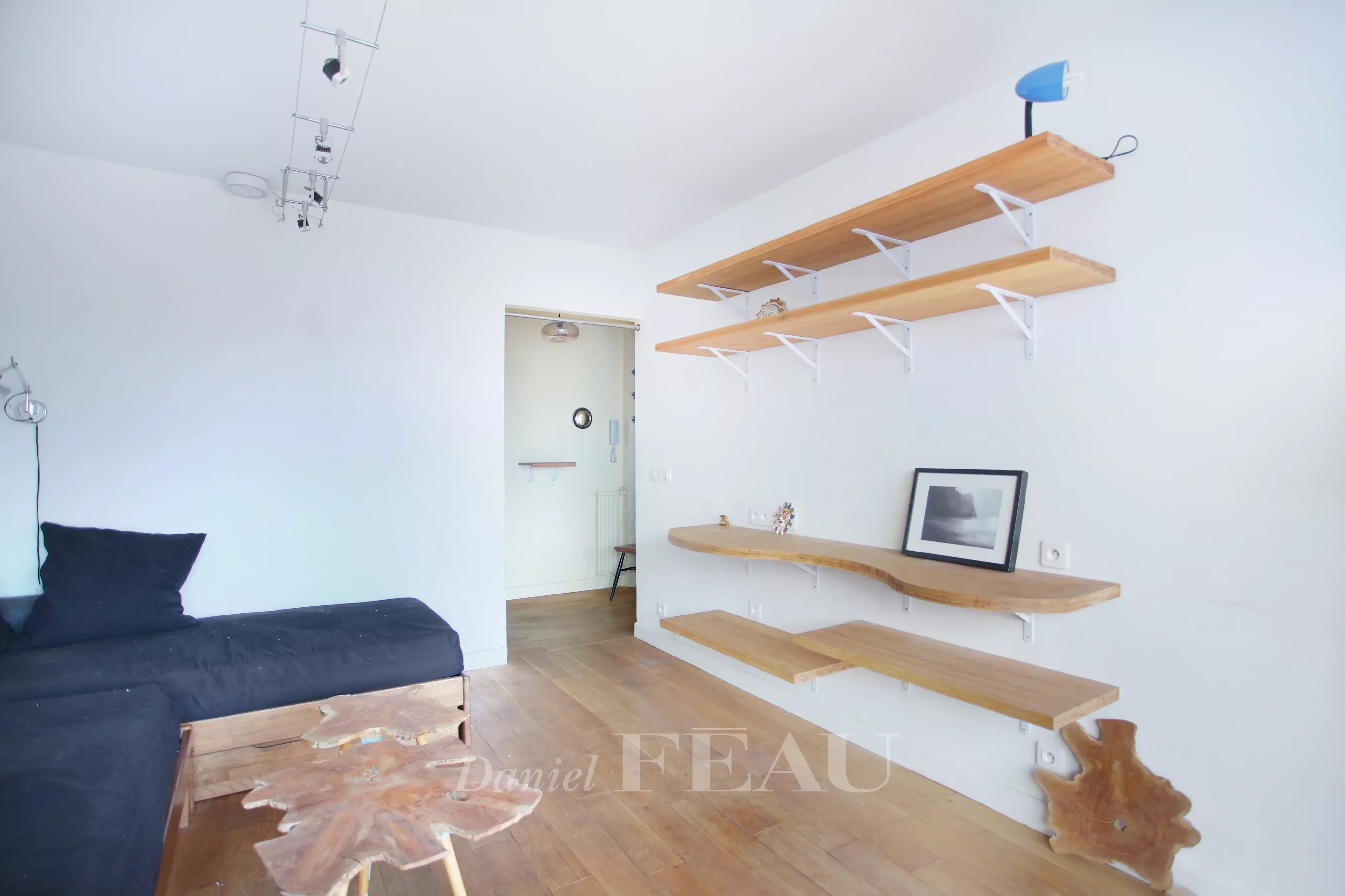 Sale Apartment Paris 11th