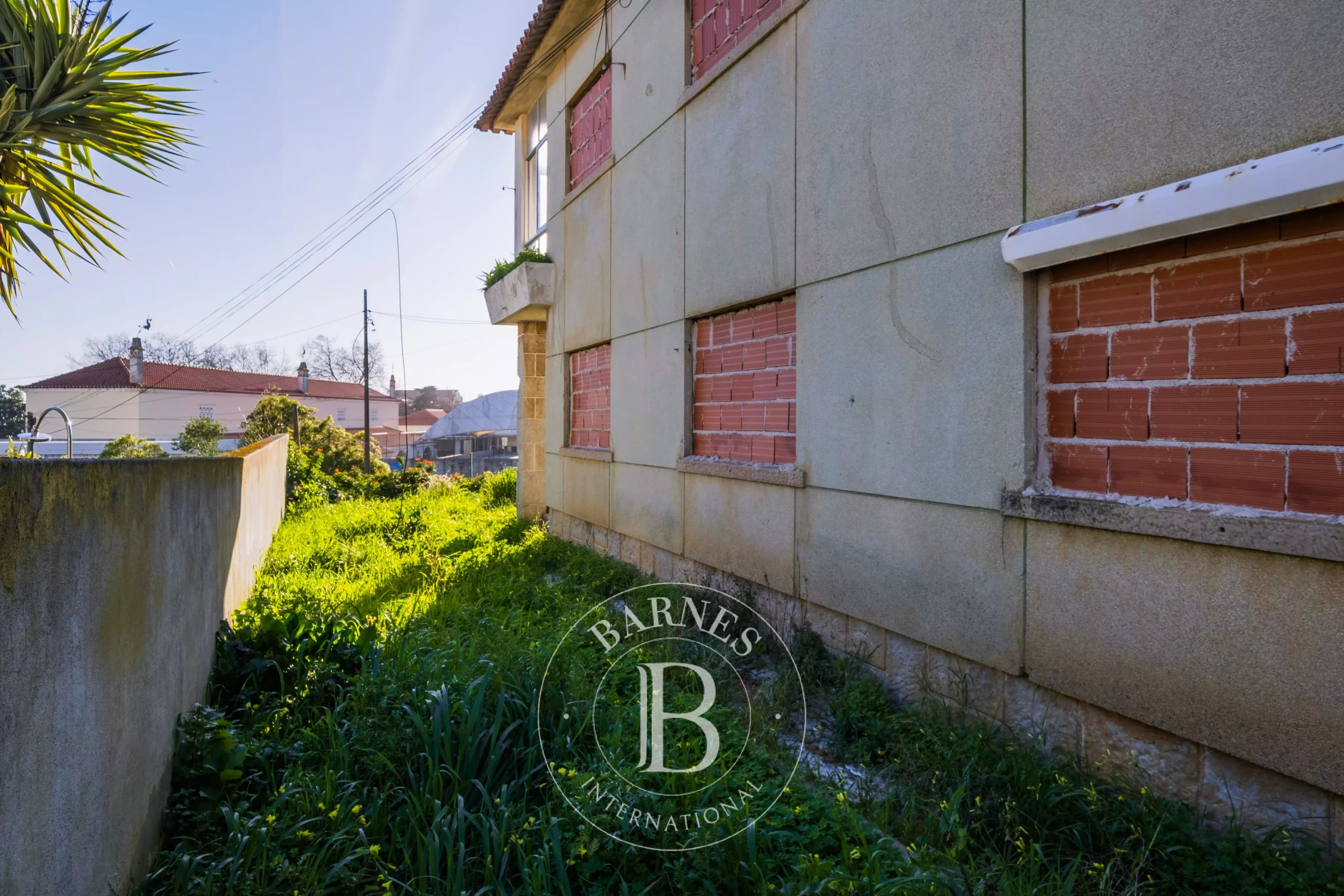 Moradia com Projeto Aprovado no Centro da Parede Moradia com Projeto Aprovado no Centro da Parede