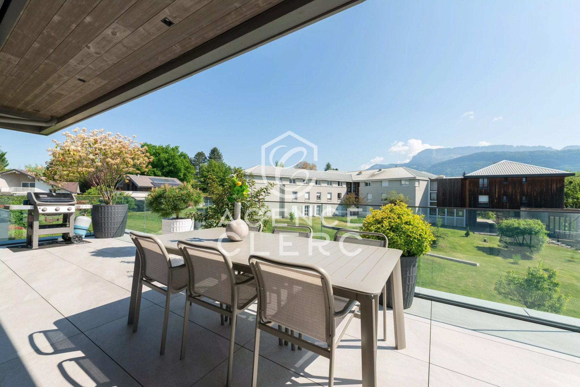 5 Bedroom Villa/Townhouse's Image 7