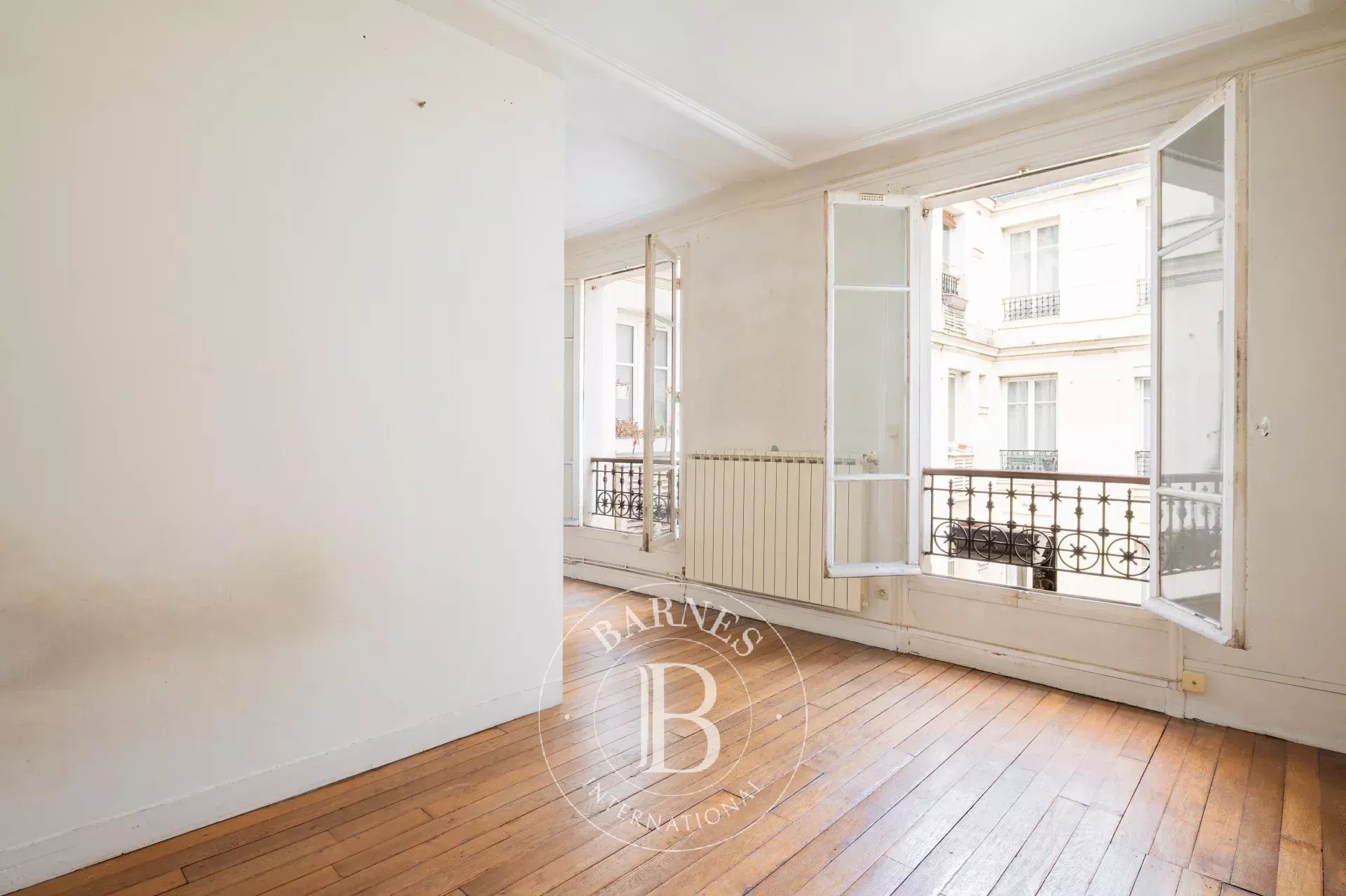 Daire Paris 18ème - picture 6