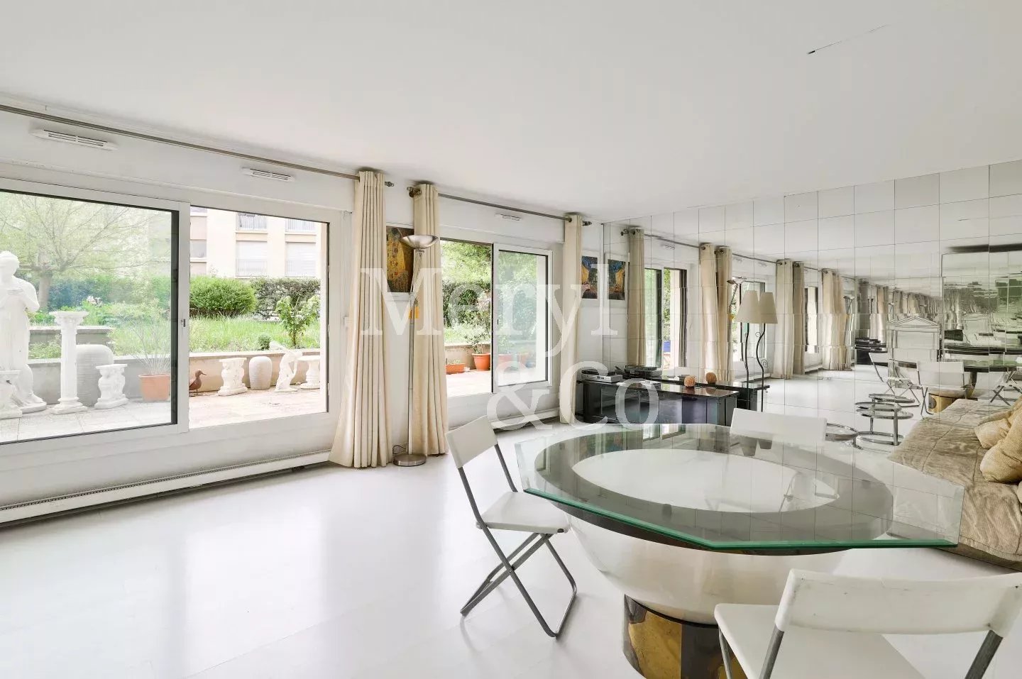 Agence immobilière de 