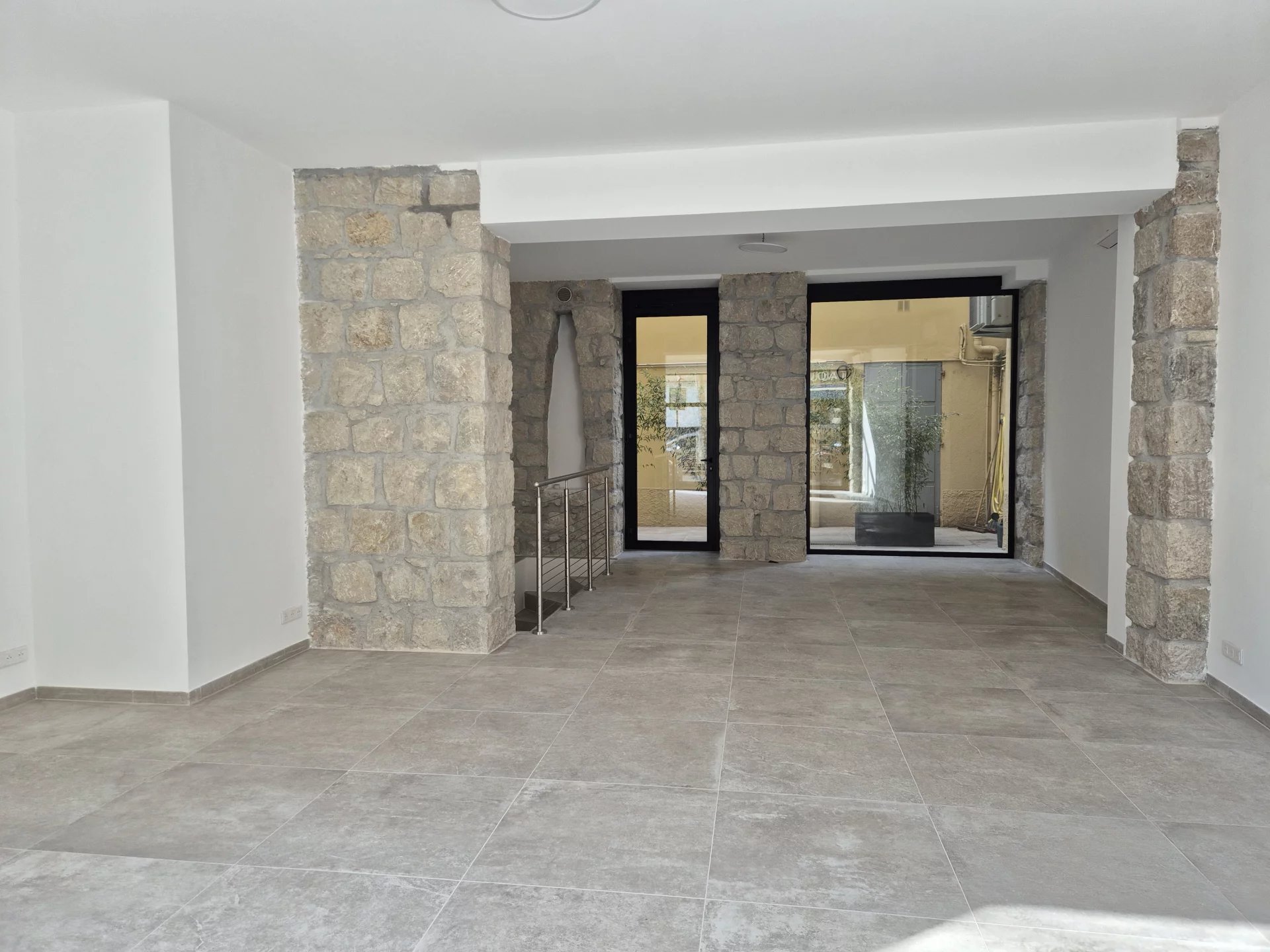 МИЛАЯ - ГАМБЕТТА - ОФИСЫ