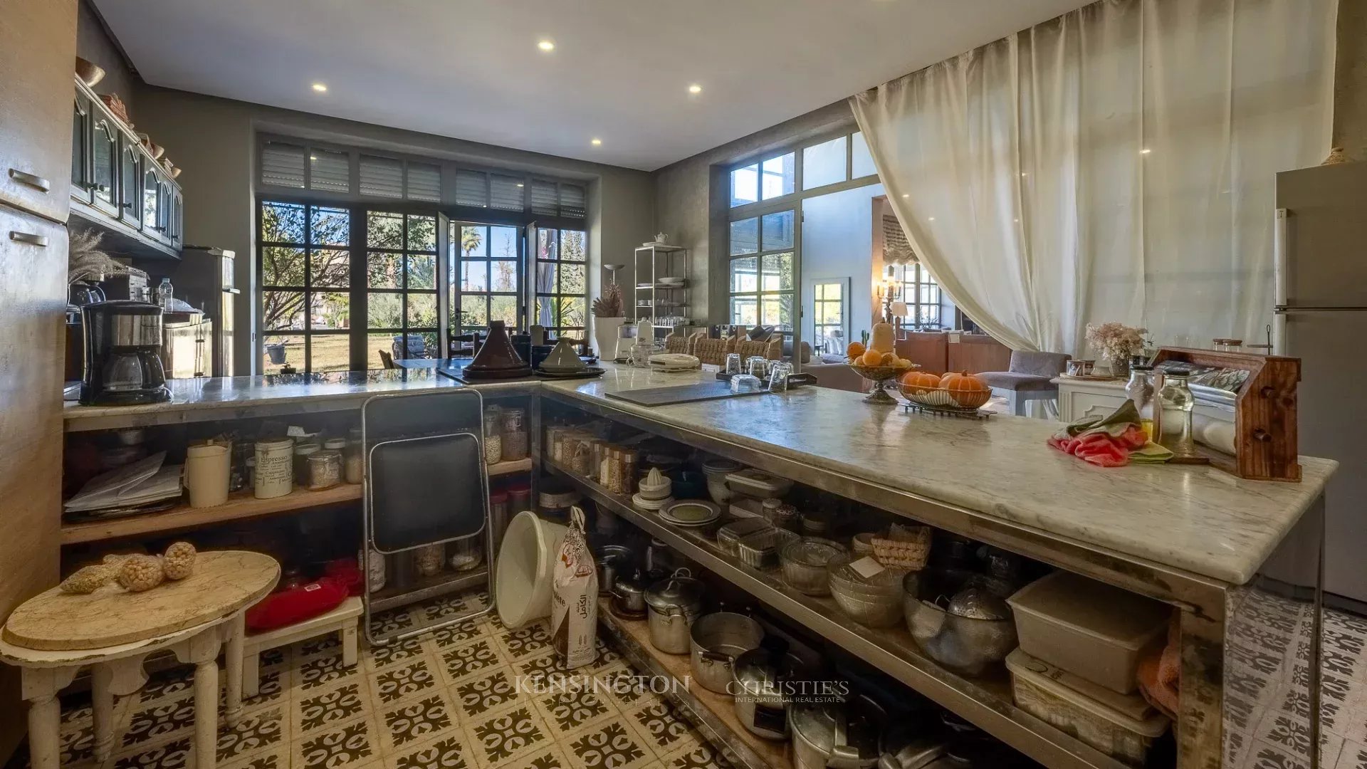 8 Bedroom Villa/Townhouse's Image 33
