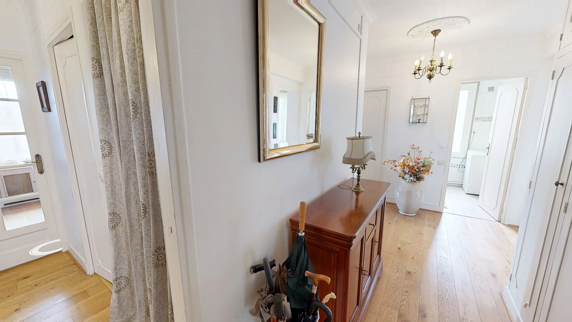 APPARTEMENT 5P TRAVERSANT