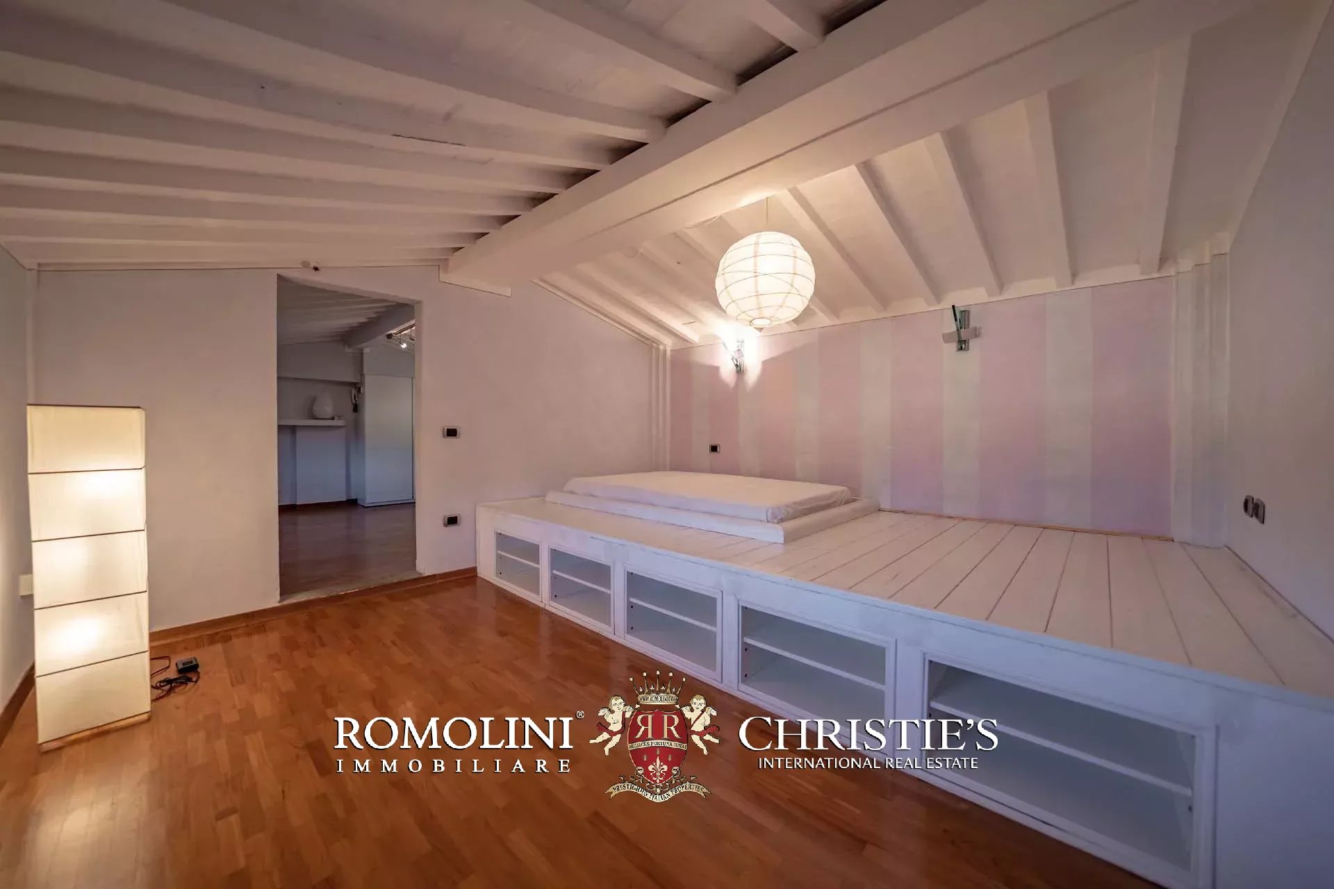 6 Bedroom Apartment/Flat's Image 34