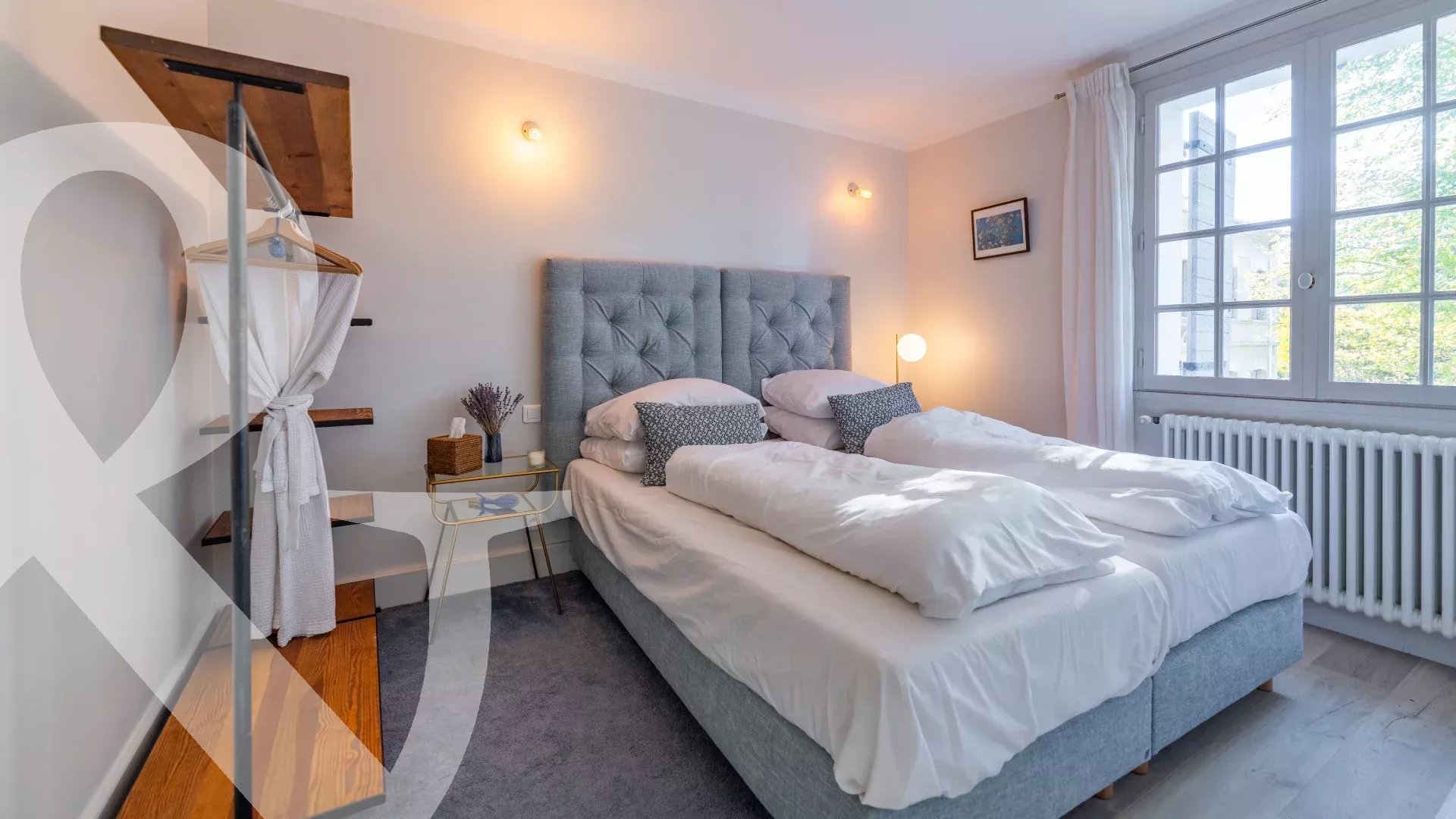 UN BIEN UNIQUE ET INCROYABLE