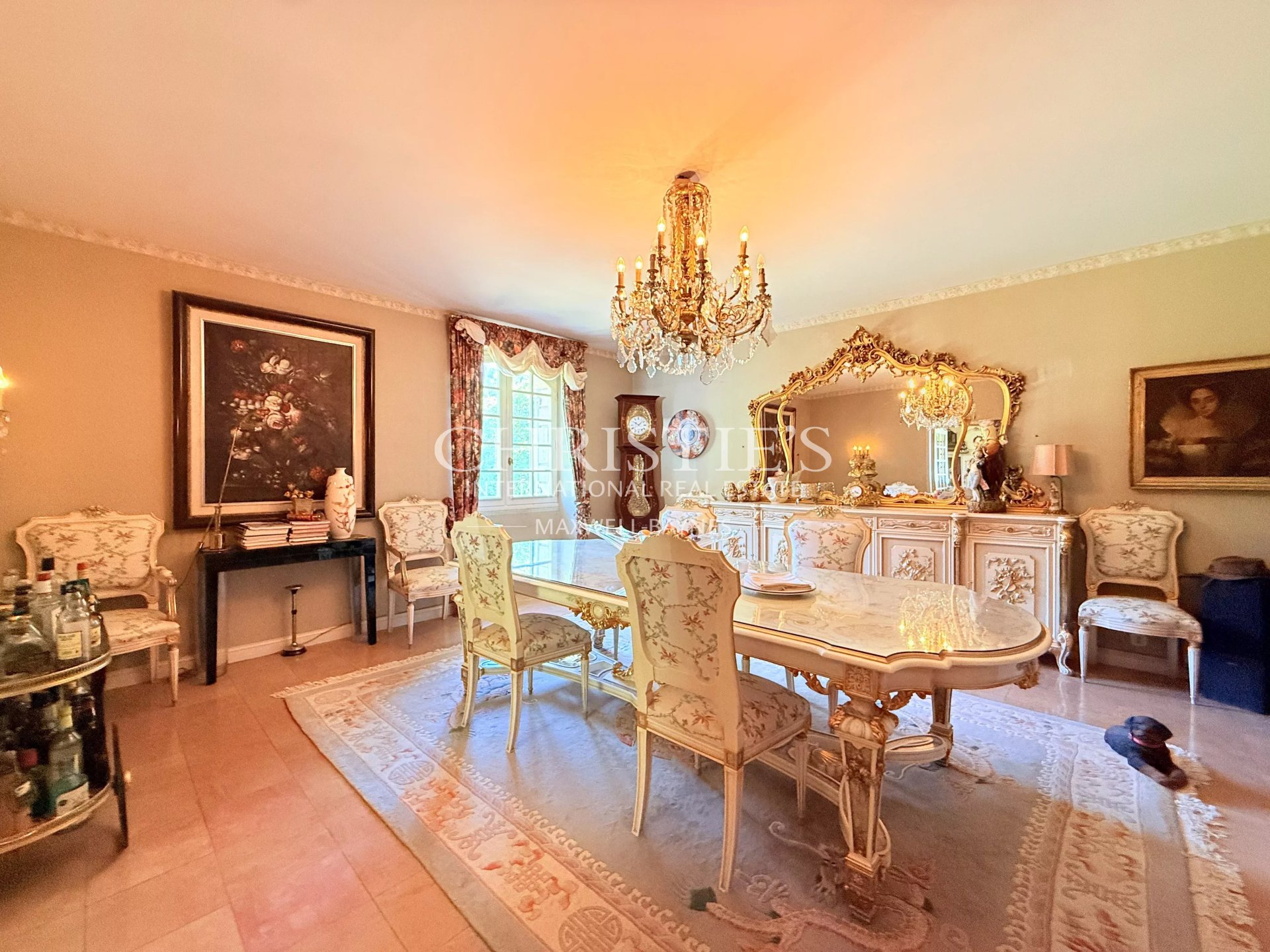 11 Bedroom Villa/Townhouse's Image 10