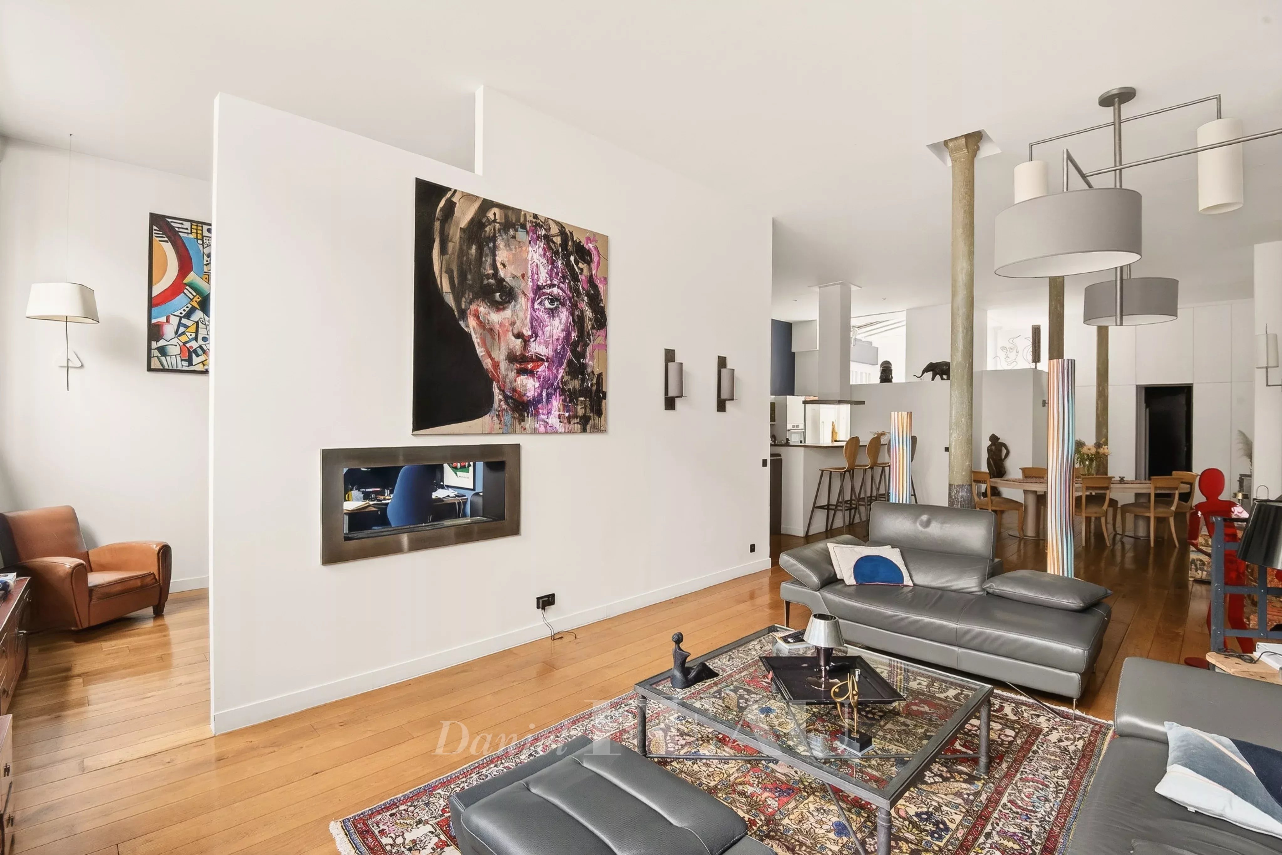 Sale Apartment Paris 11th
