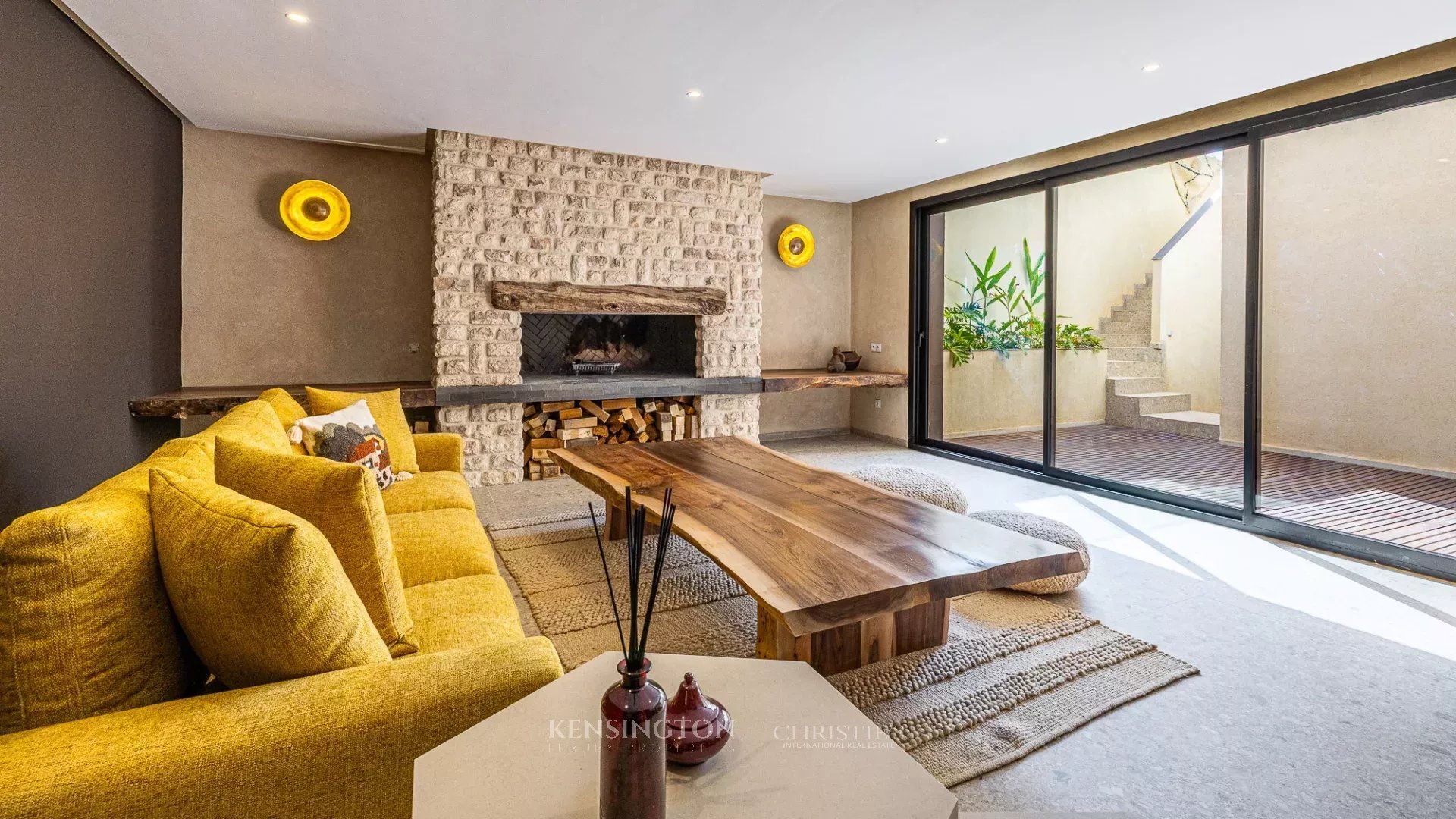 5 Bedroom Villa/Townhouse's Image 24