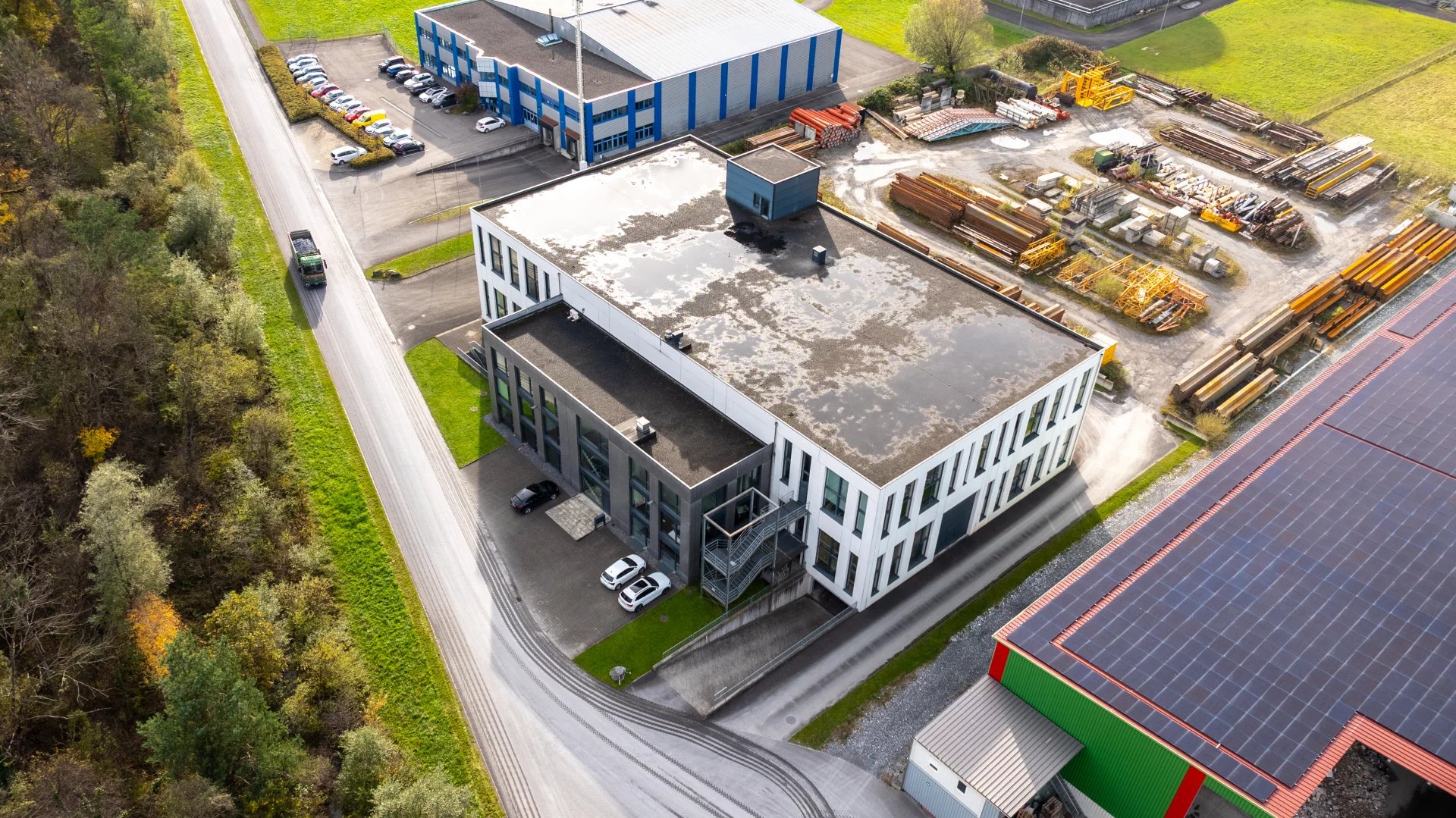 Moderne Gewerbeliegenschaft mit vielseitigen Nutzungsmöglichkeiten - Sennwald photo - 2