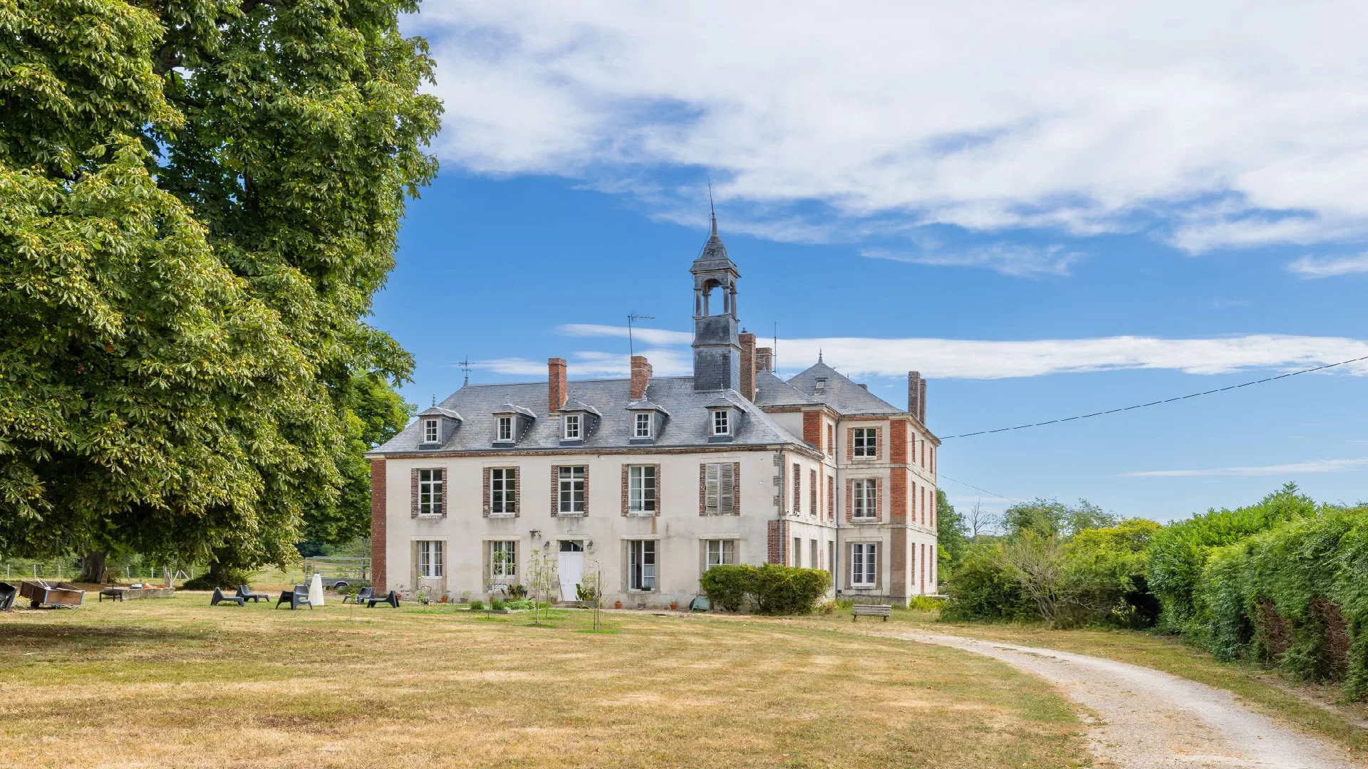 Saint-Fargeau - YONNE- PUISAYE