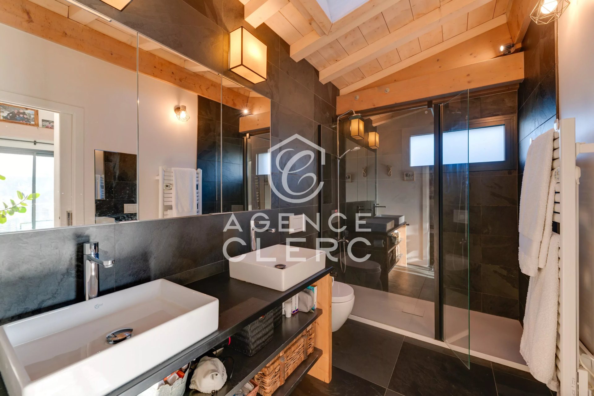 4 Bedroom Villa/Townhouse's Image 7