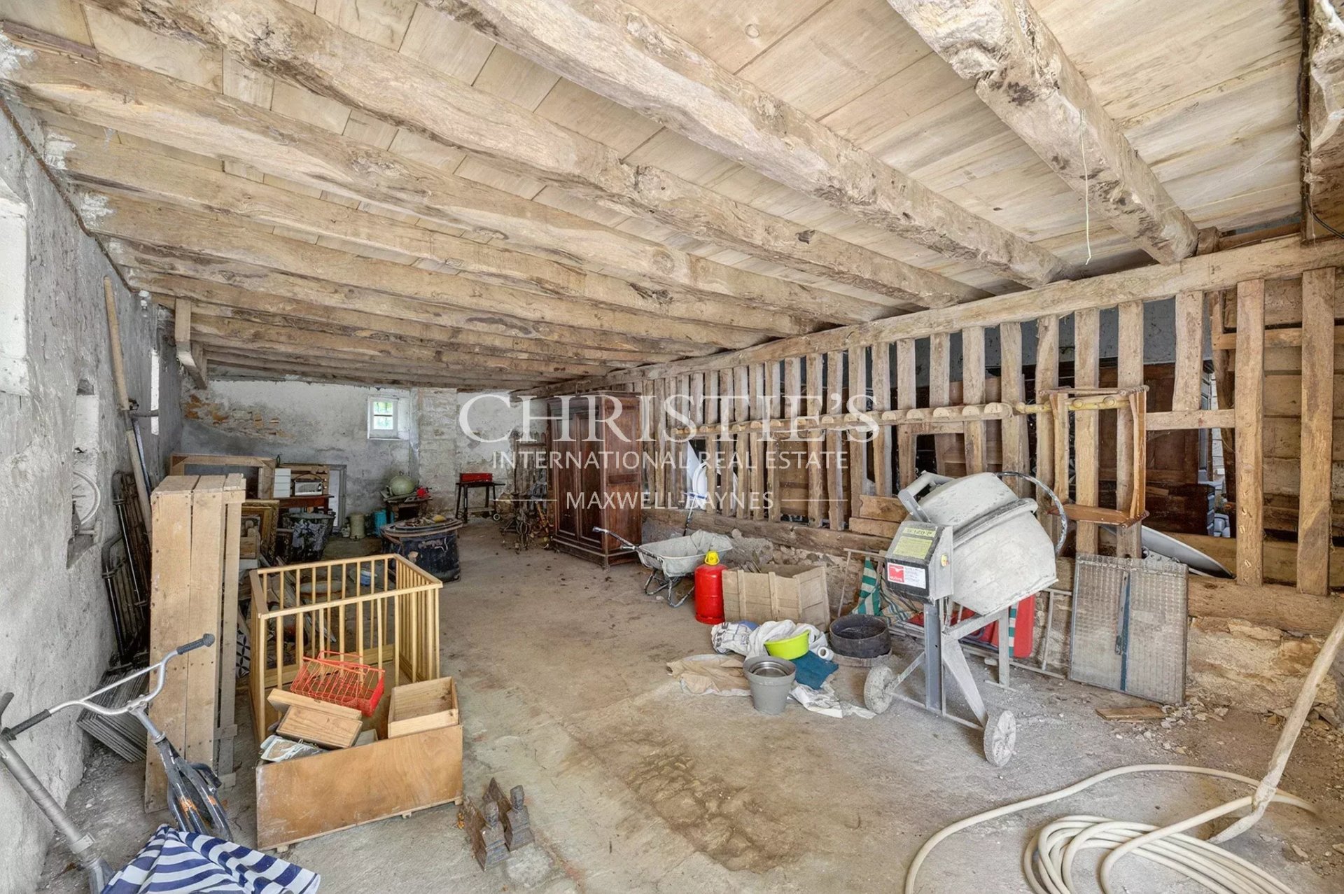 9 Bedroom Chateau's Image 24