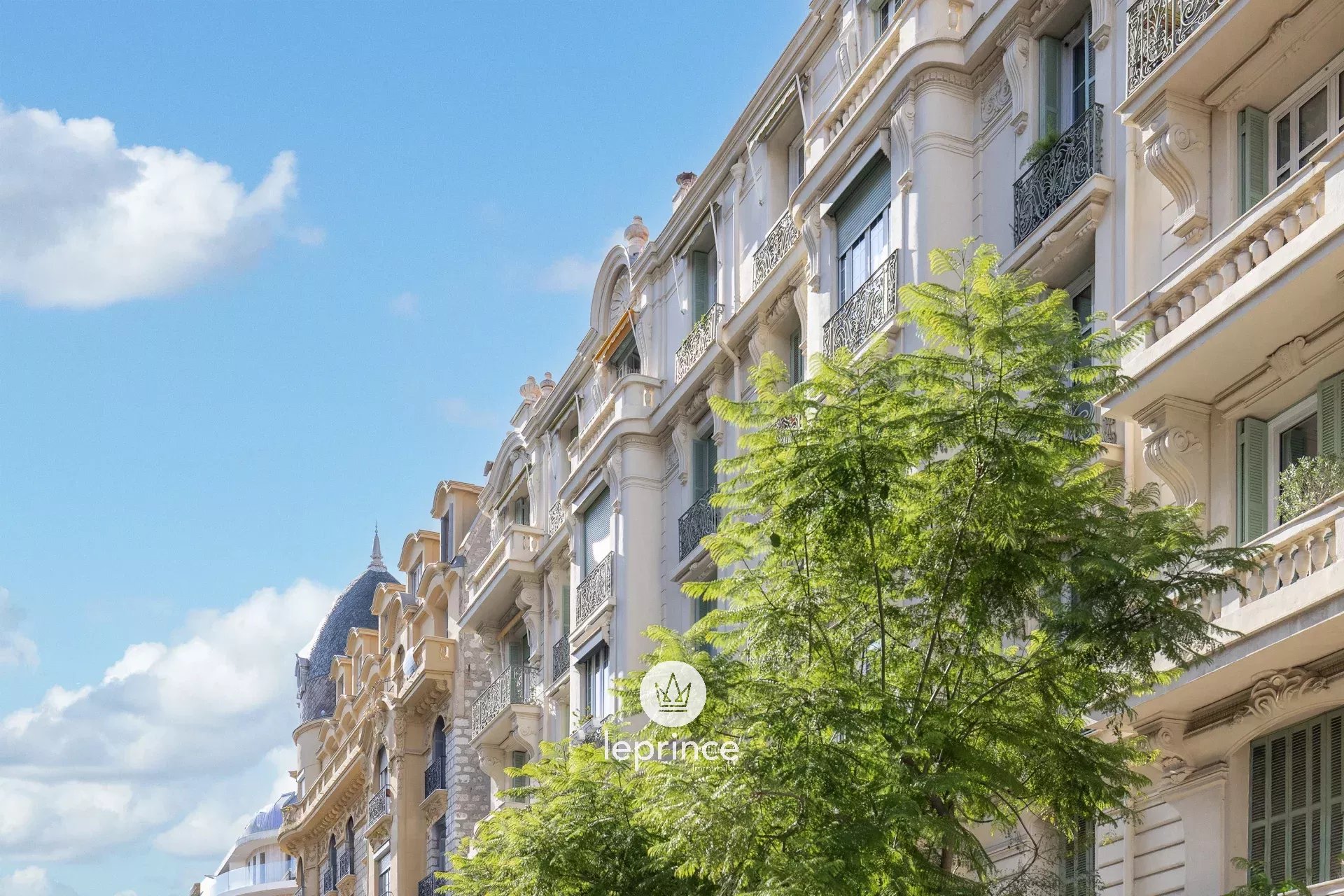 Agence immobilière de 