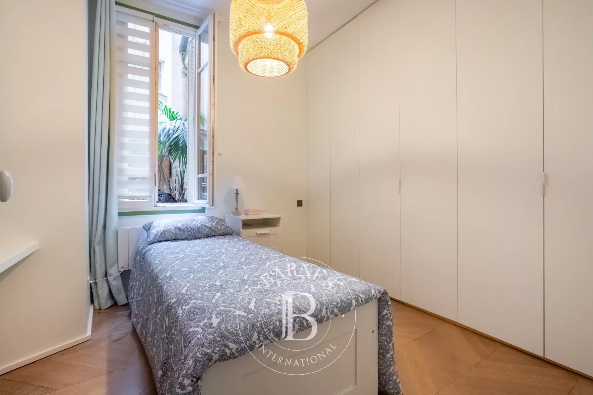 Paris  - Apartment 4 Bedrooms - picture 12