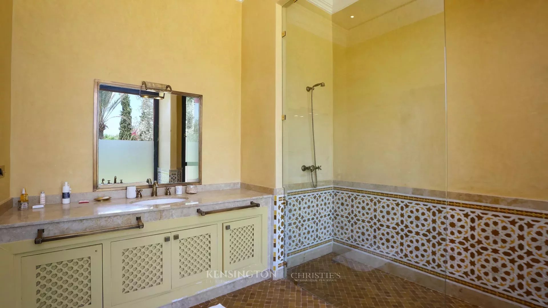 9 Bedroom Villa/Townhouse's Image 20