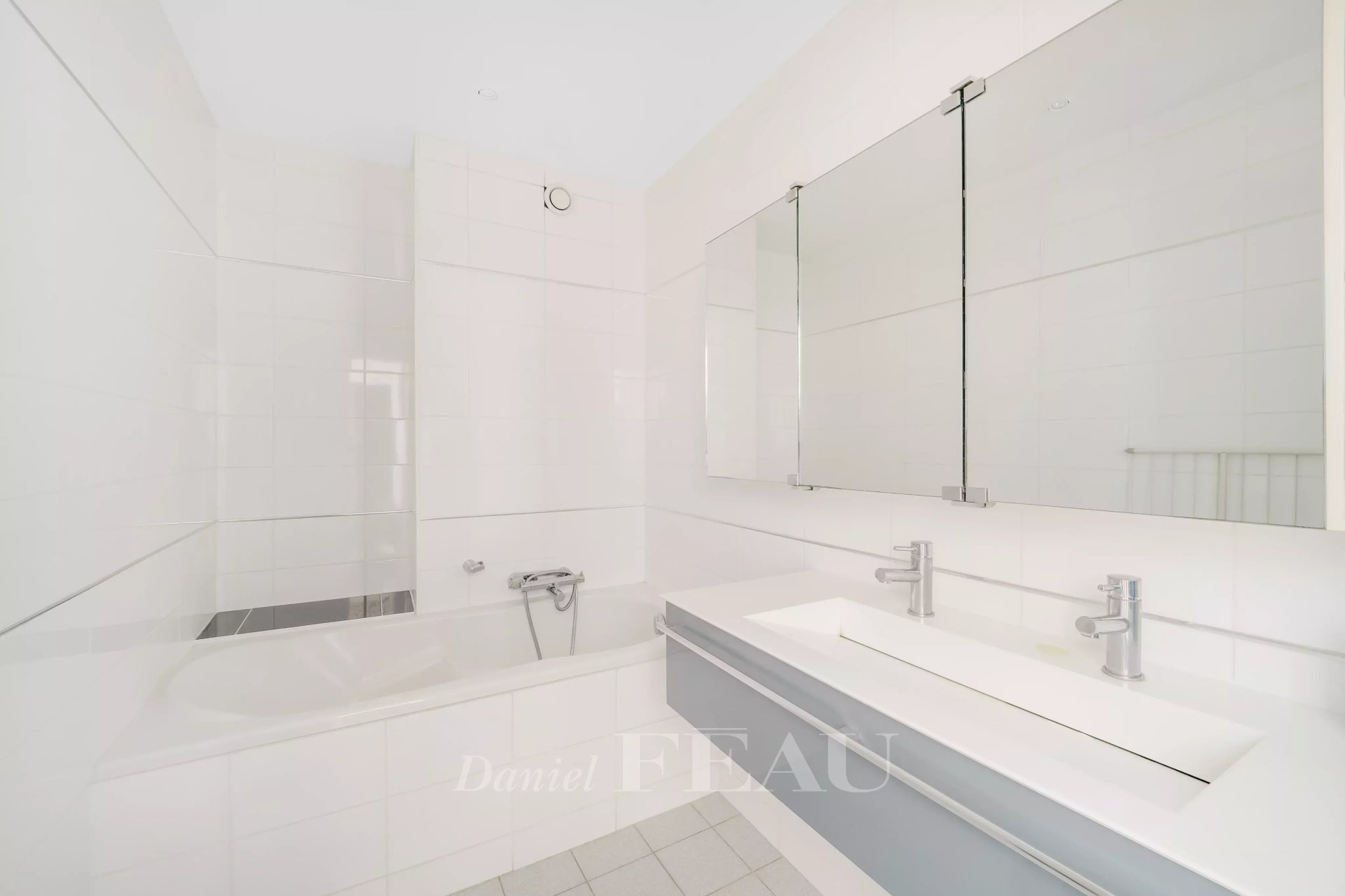 4 Bedroom Apartment/Flat's Image 5