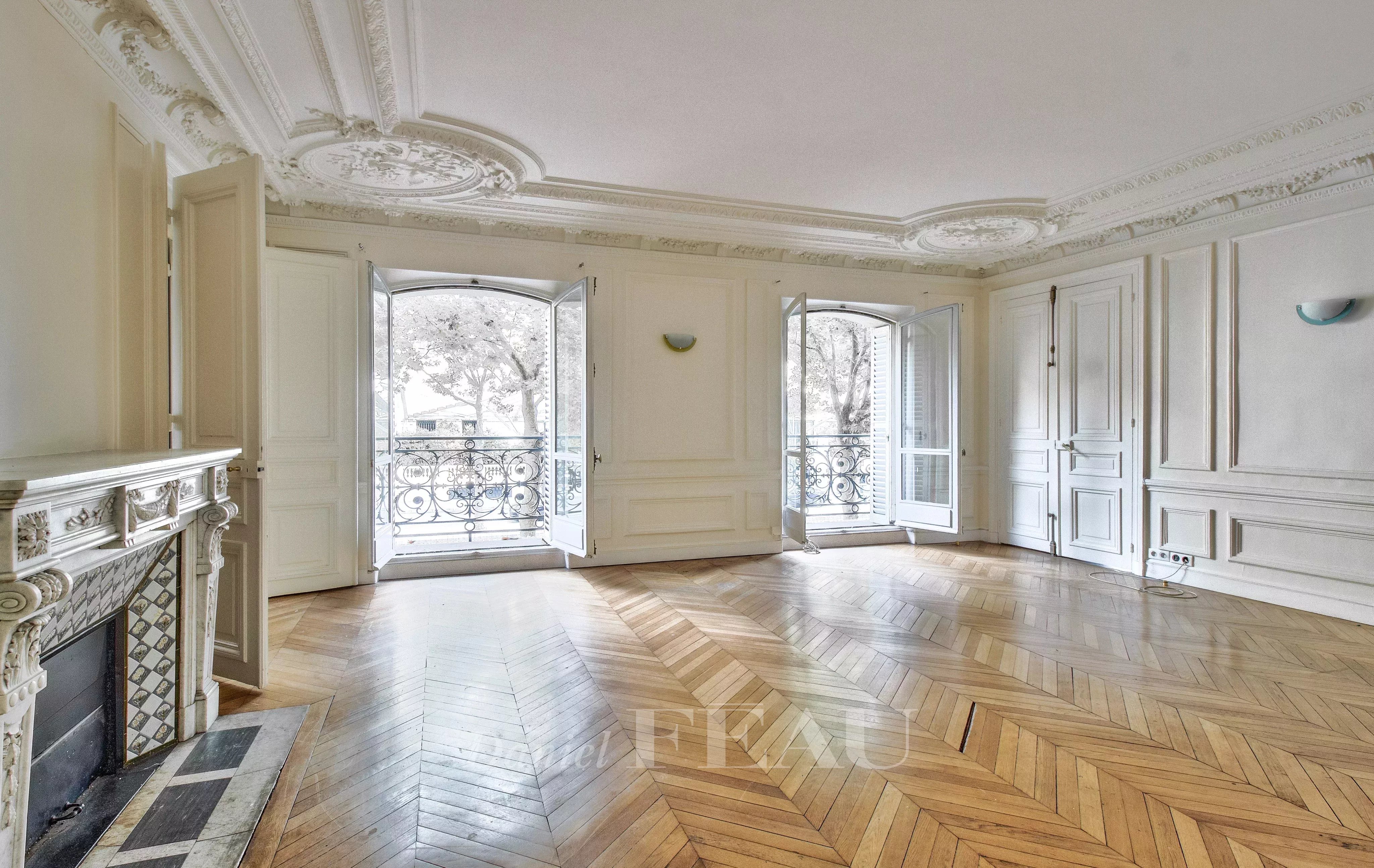Sale Apartment Paris 16th