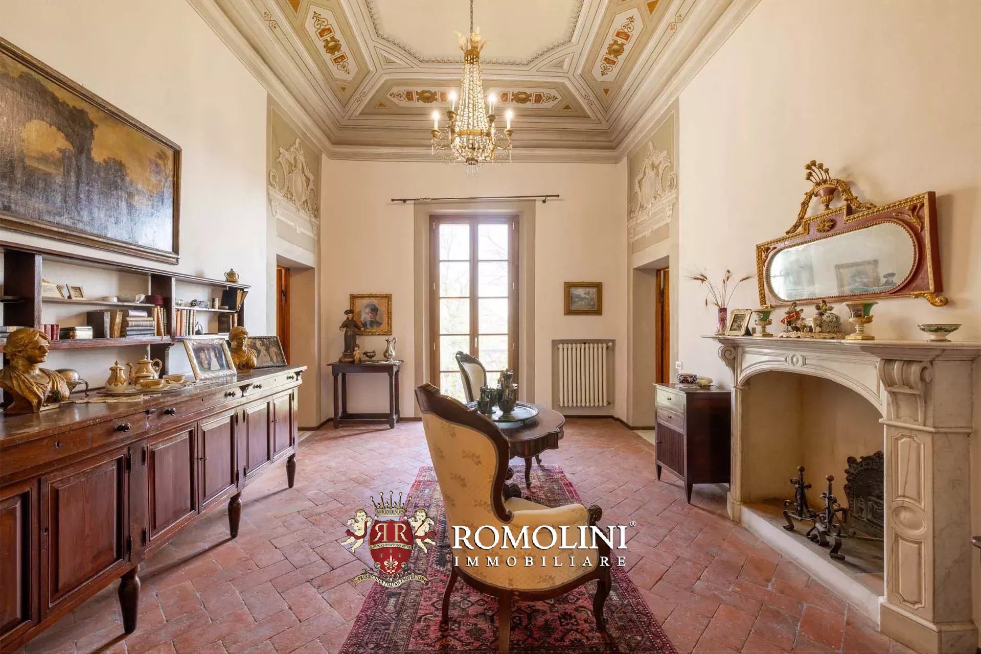 6 Bedroom Villa/Townhouse's Image 36