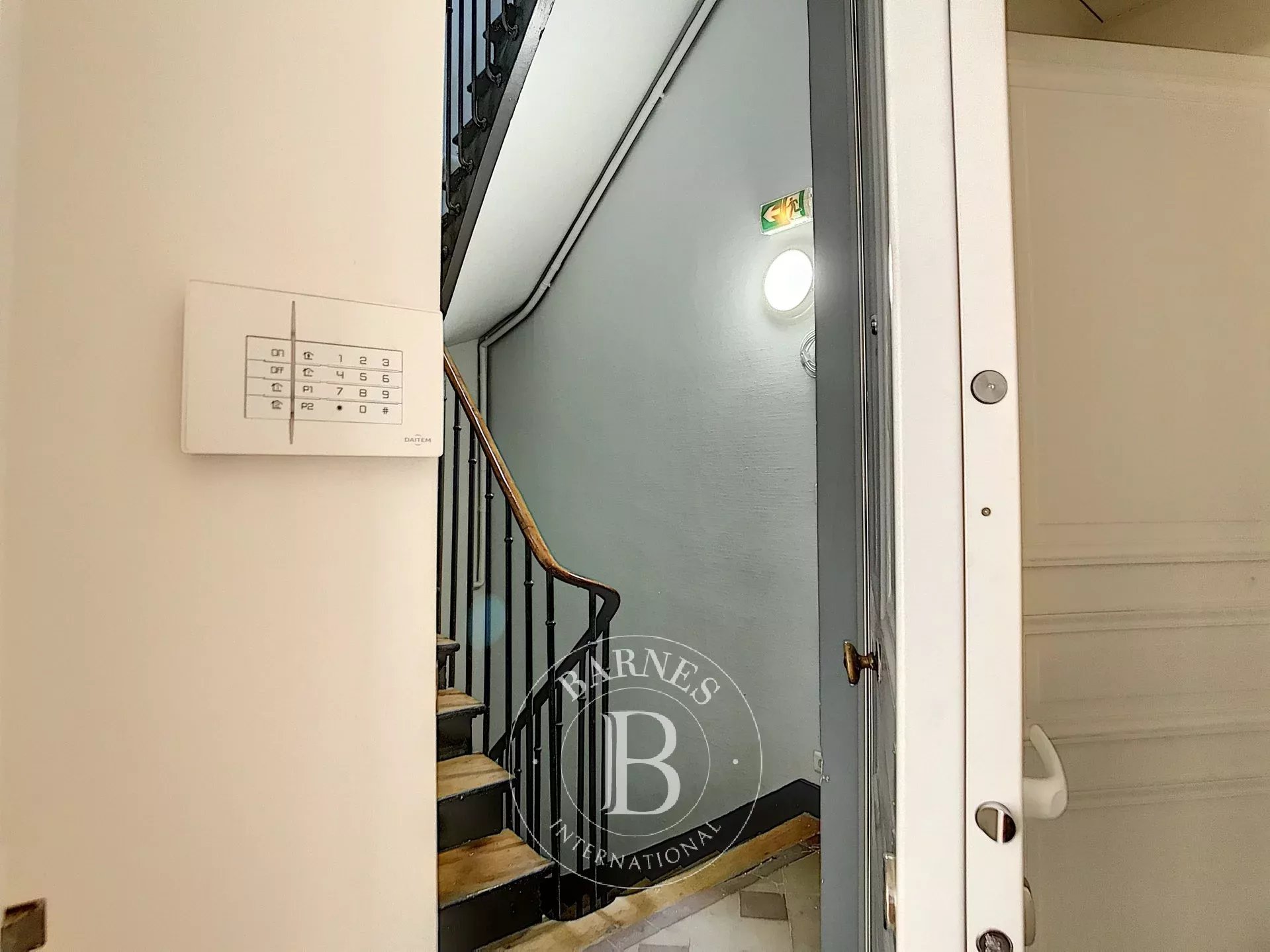 Daire Paris 8ème - picture 17