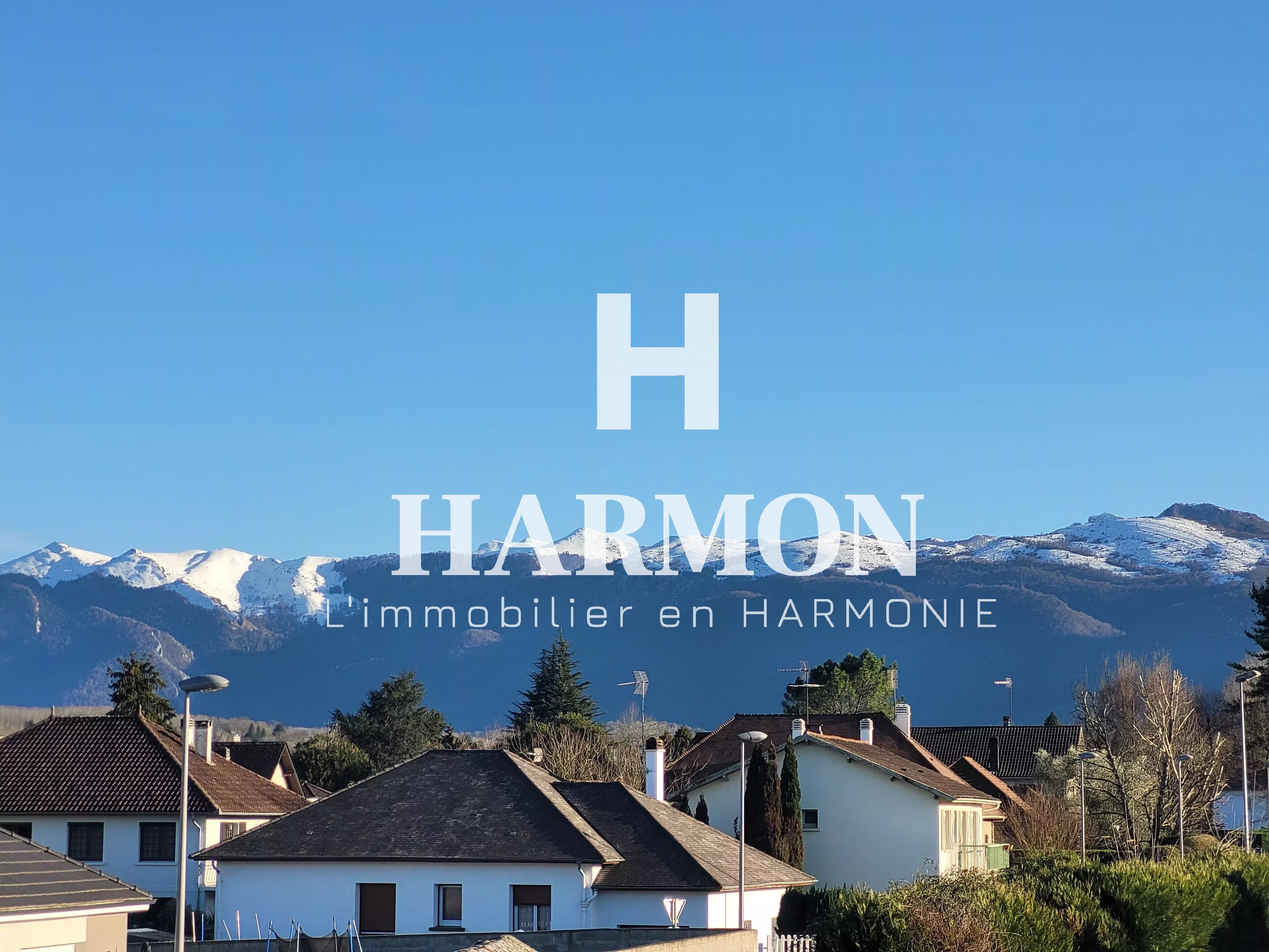 Harmon à vendre : Belle maison de centre ville : avec piscine