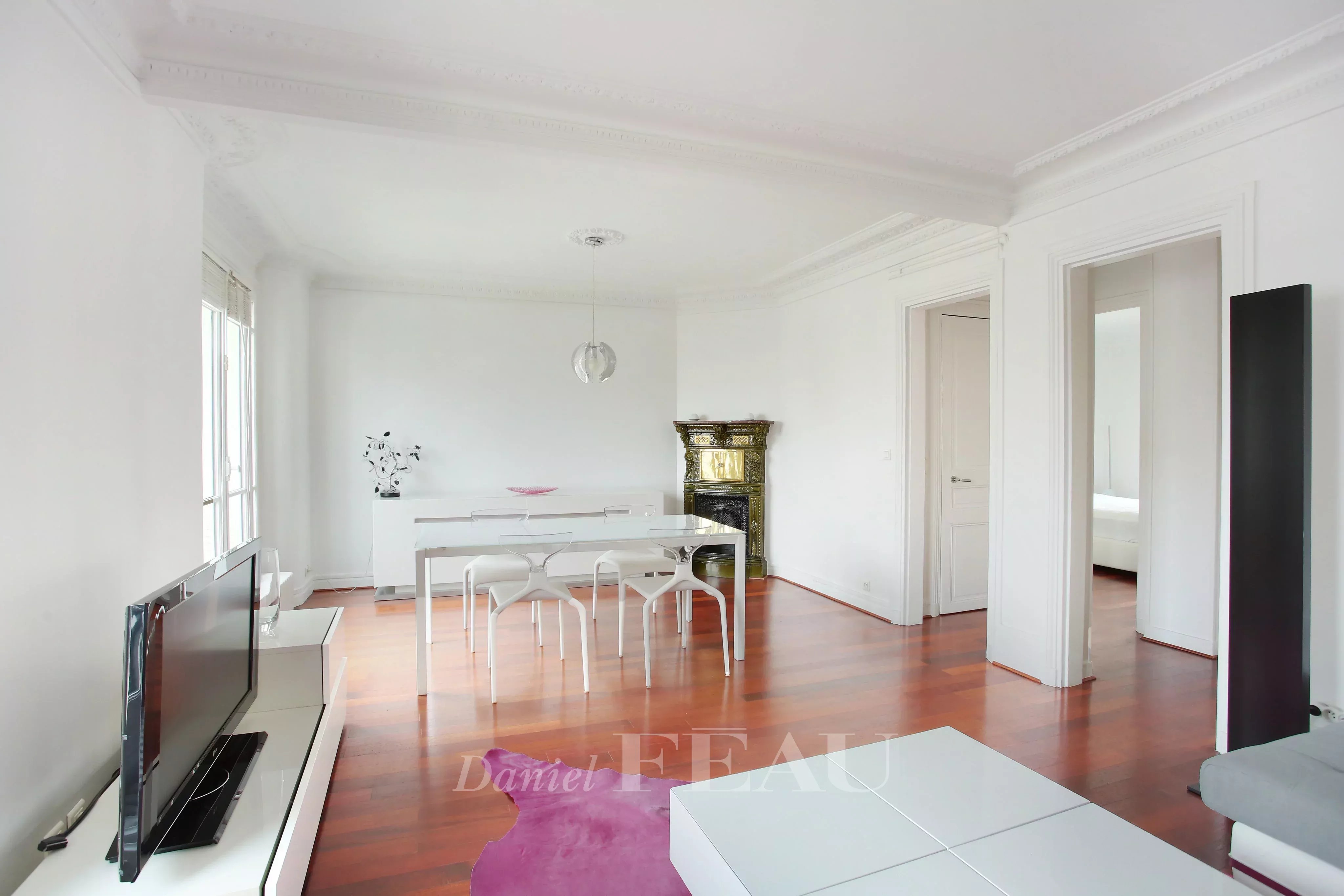 Dining room Wooden floor