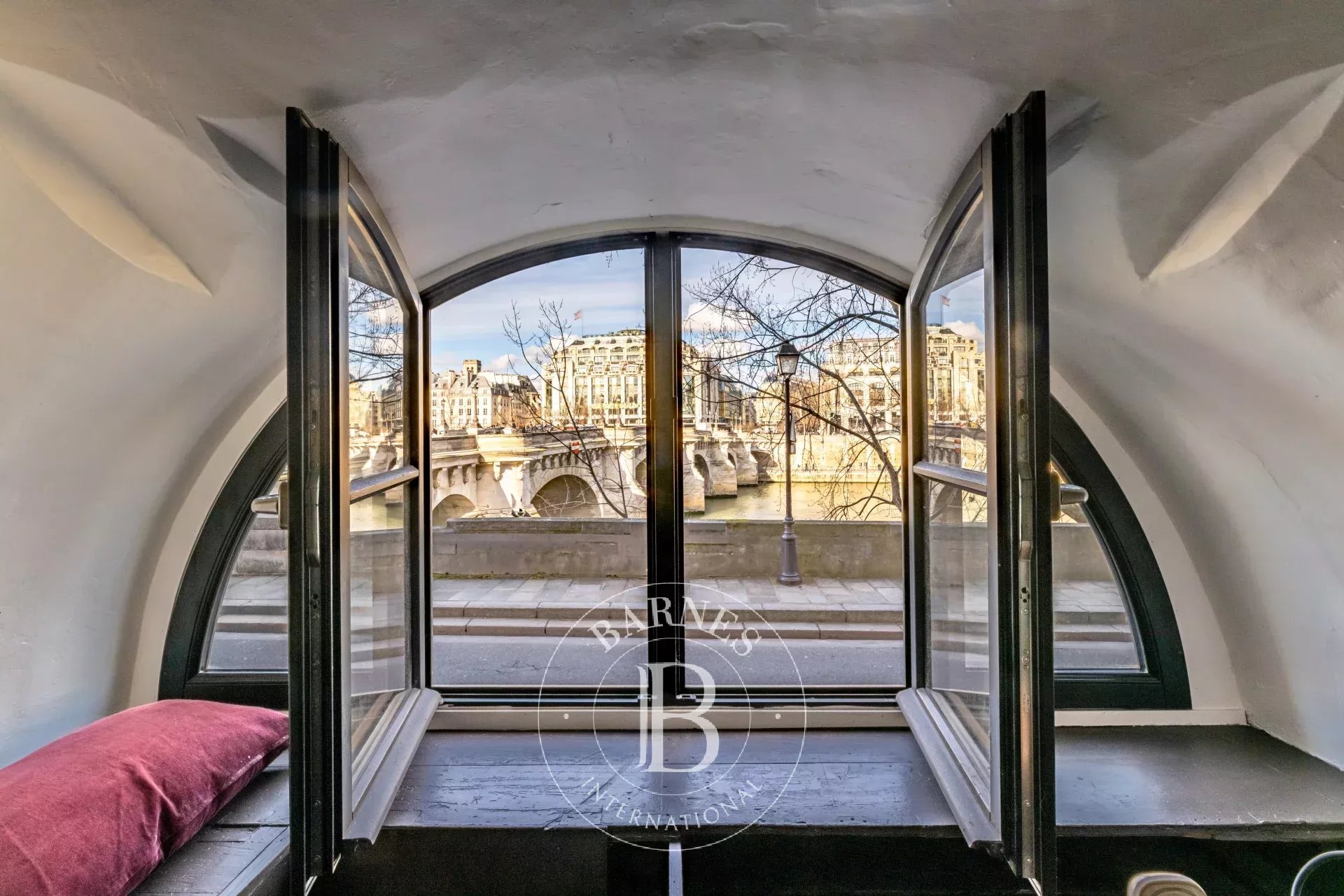 Appartement Paris 75001  -  ref 86721113 (picture 2)